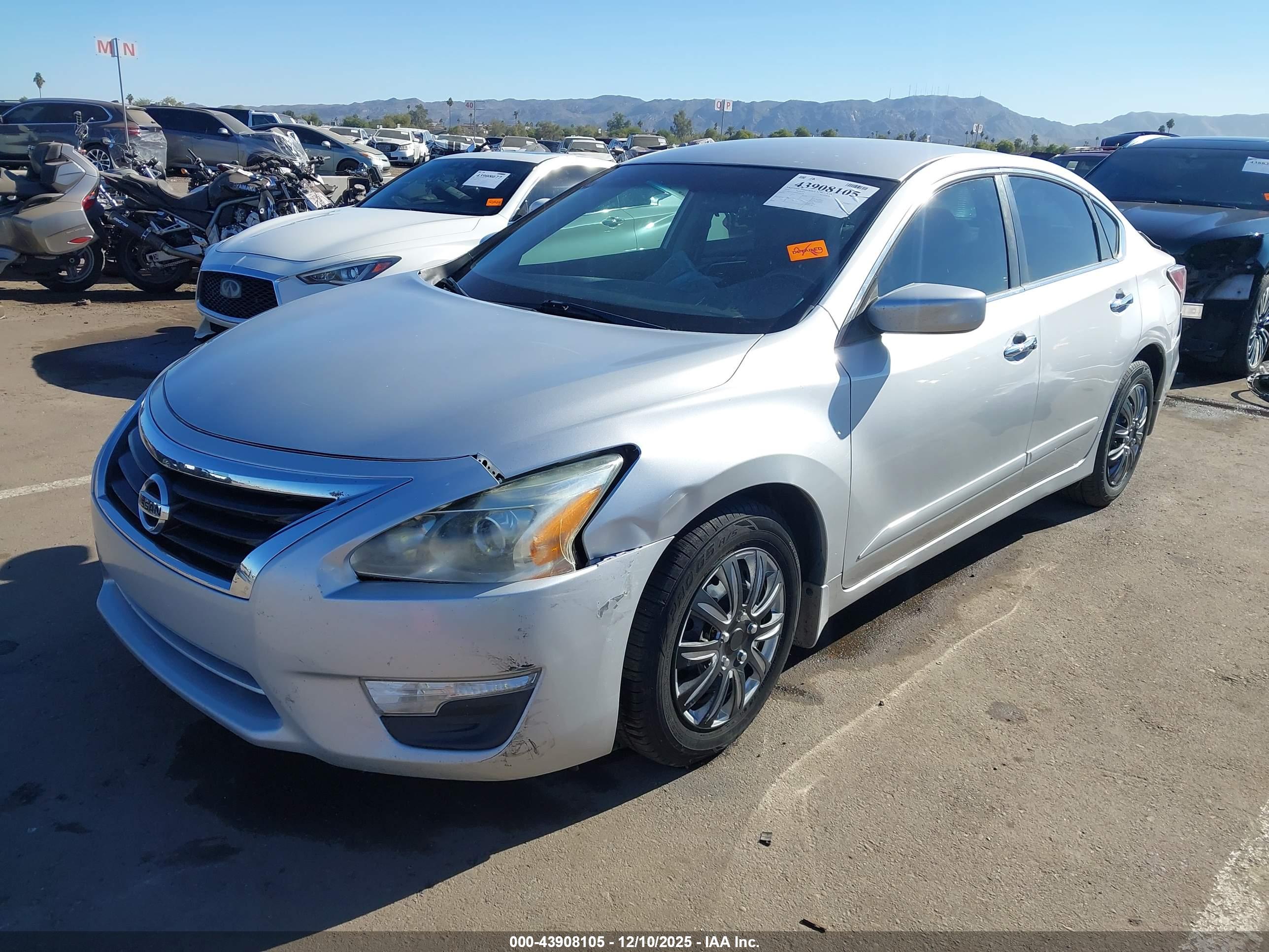 NISSAN ALTIMA image 2