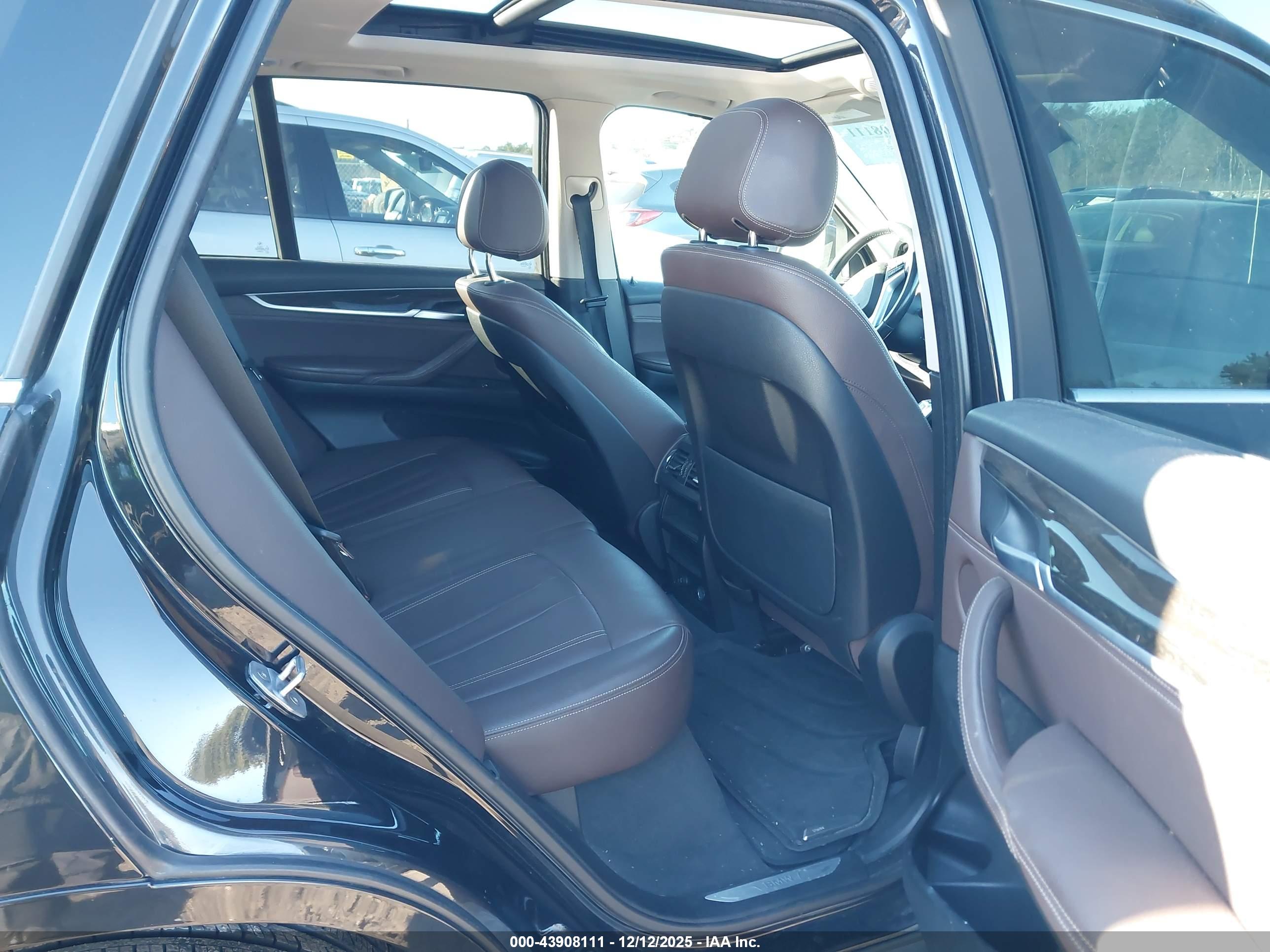 BMW X5 image 8