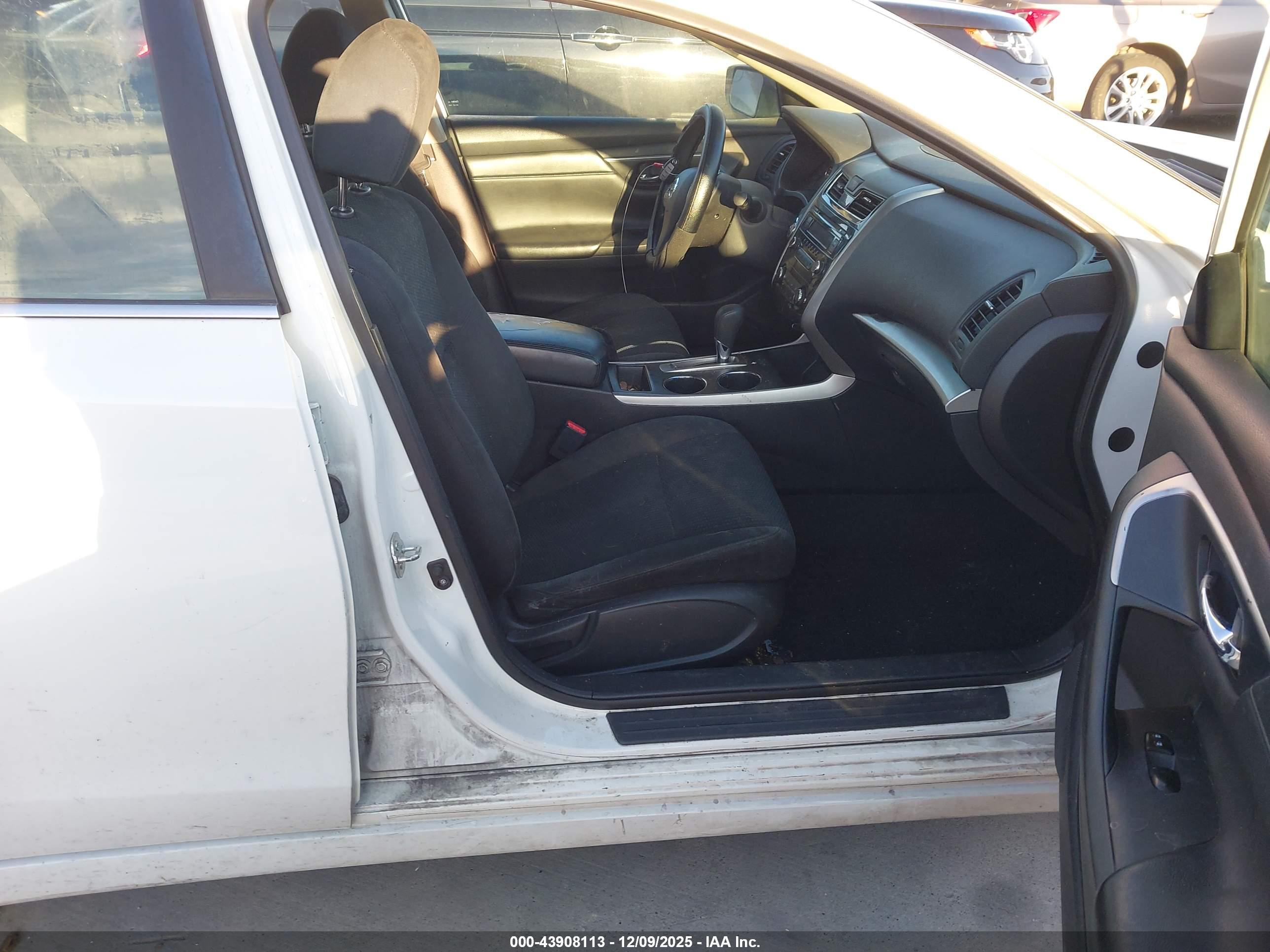 NISSAN ALTIMA image 5