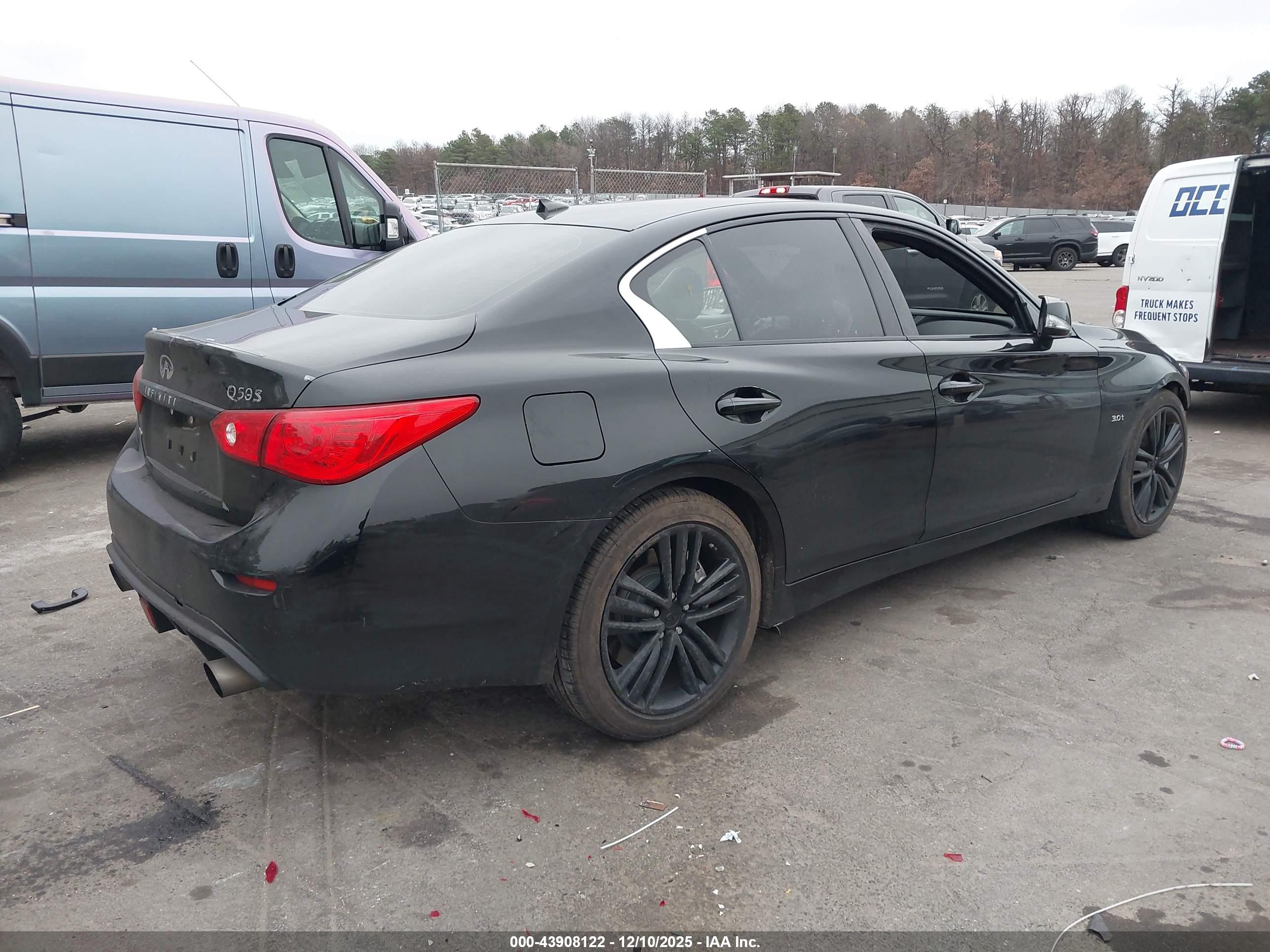 INFINITI Q50 image 4