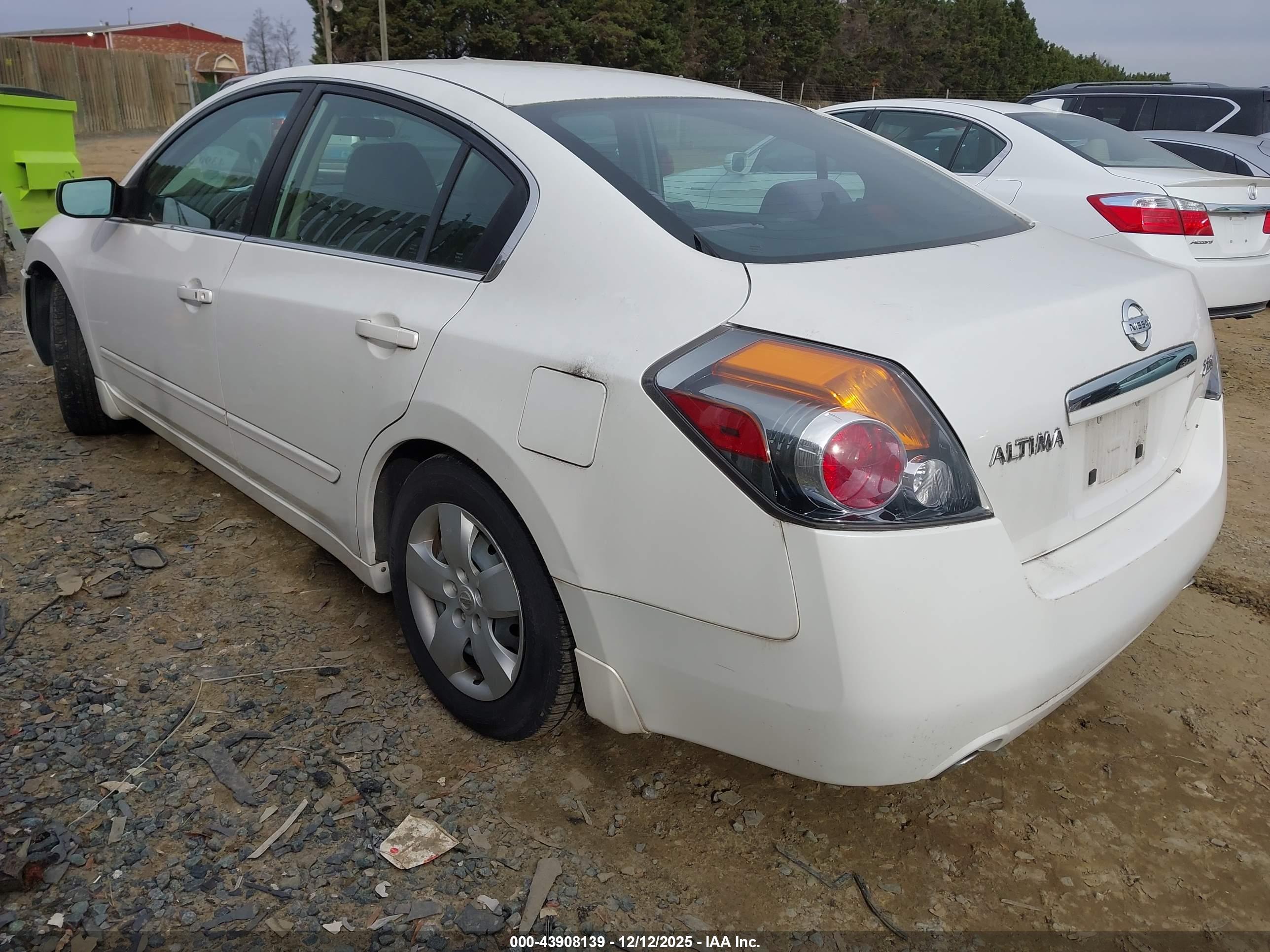 NISSAN ALTIMA image 3