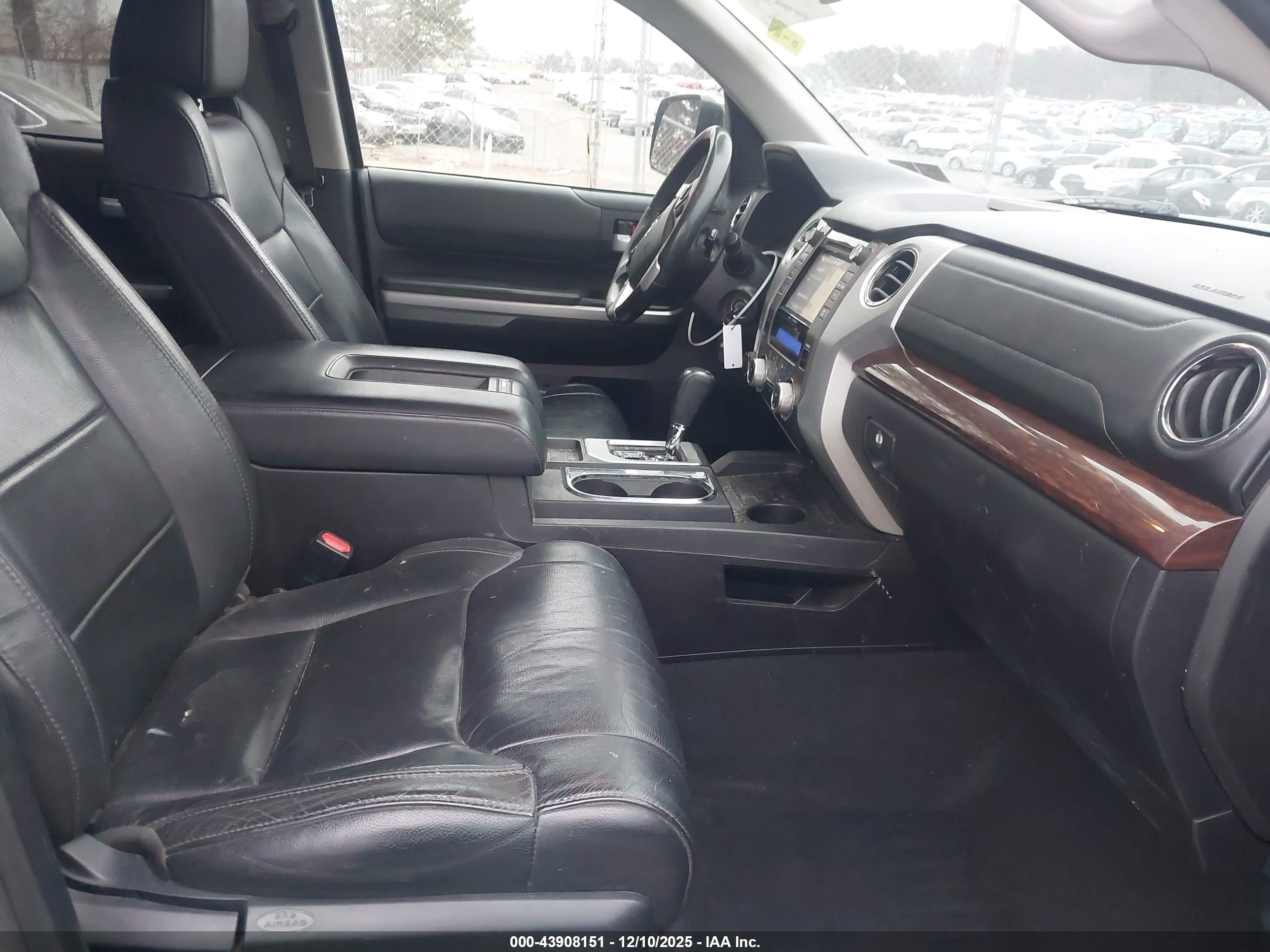 TOYOTA TUNDRA image 5