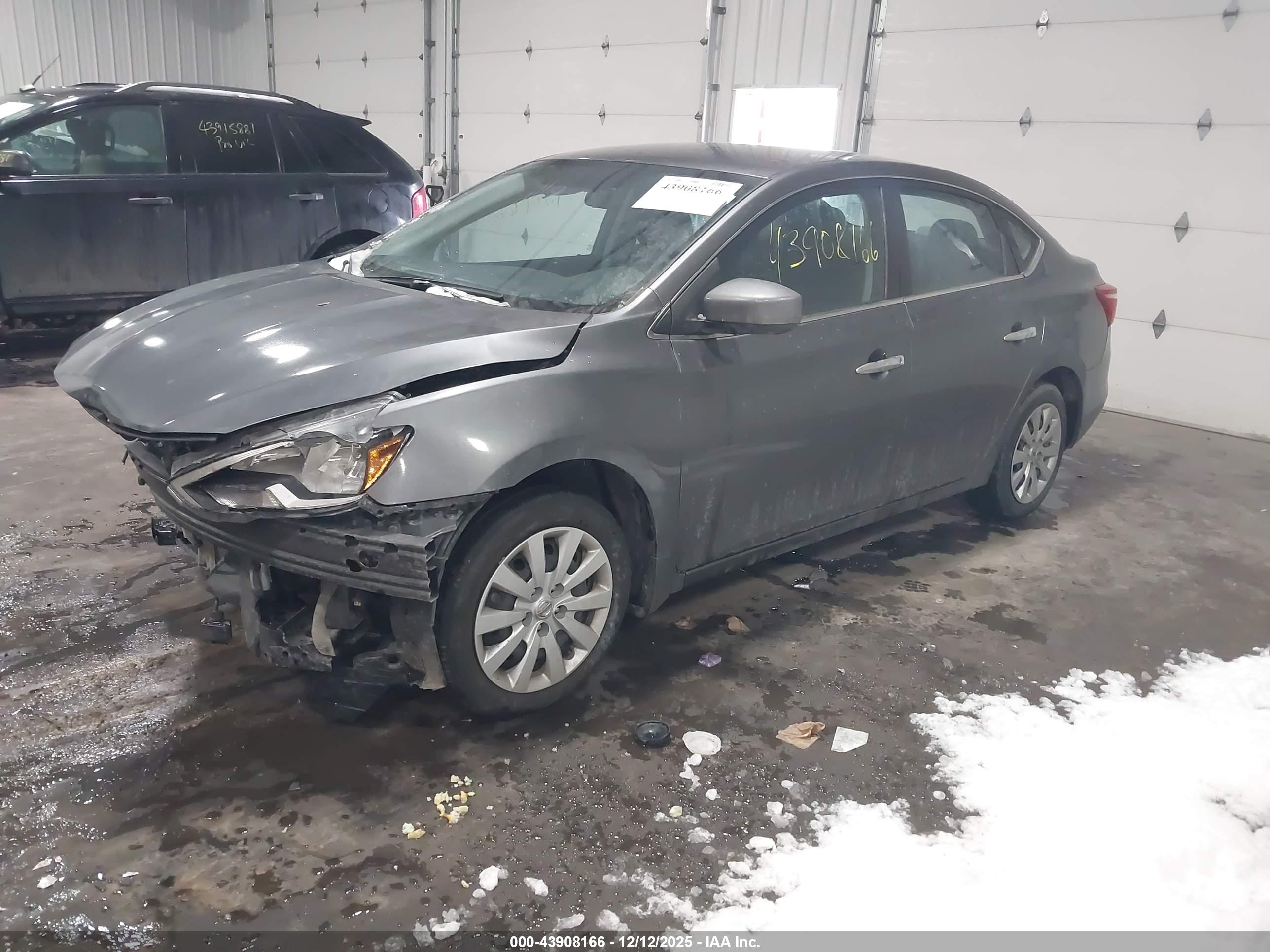 NISSAN SENTRA image 2