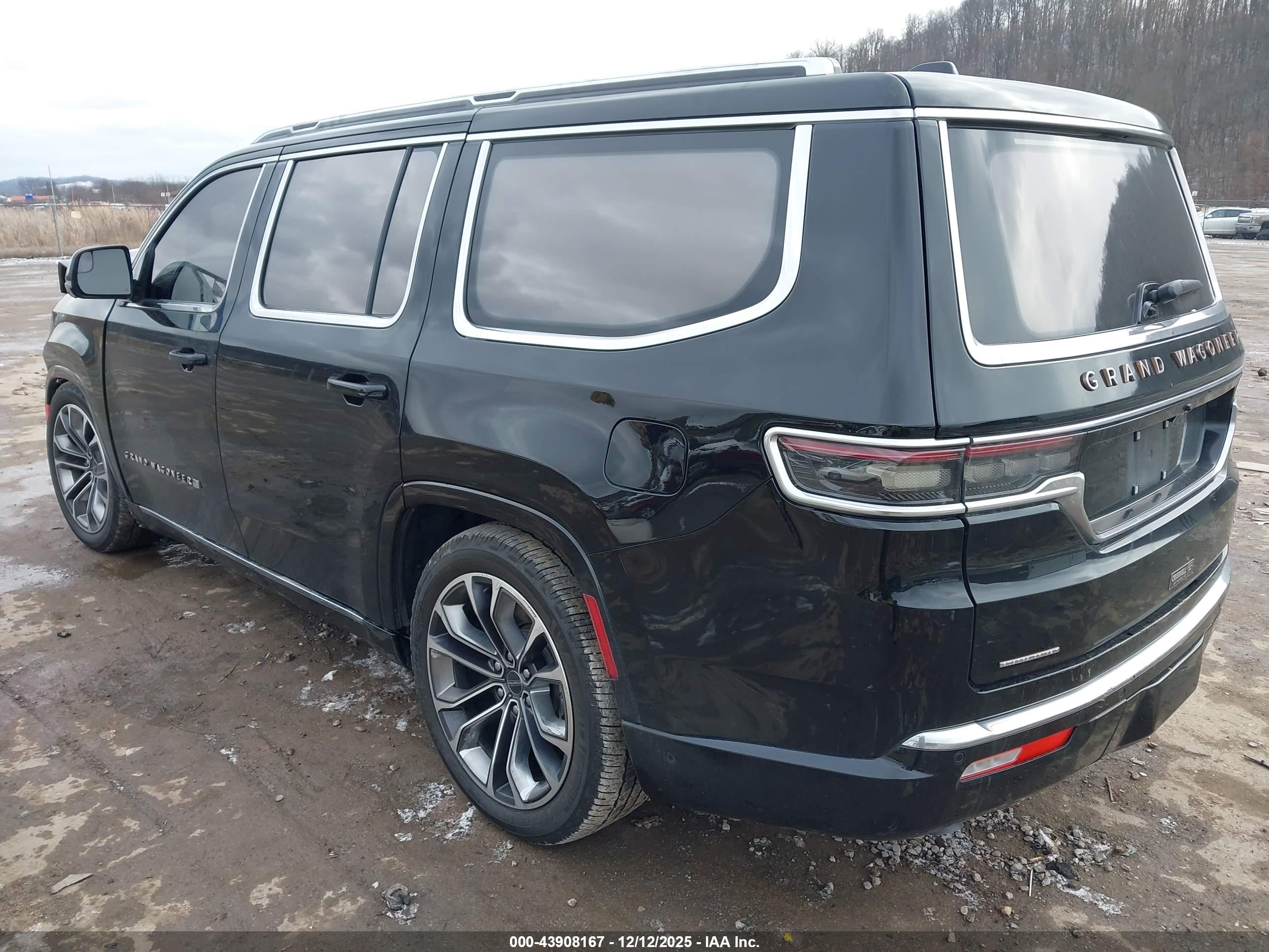 JEEP GRAND image 3