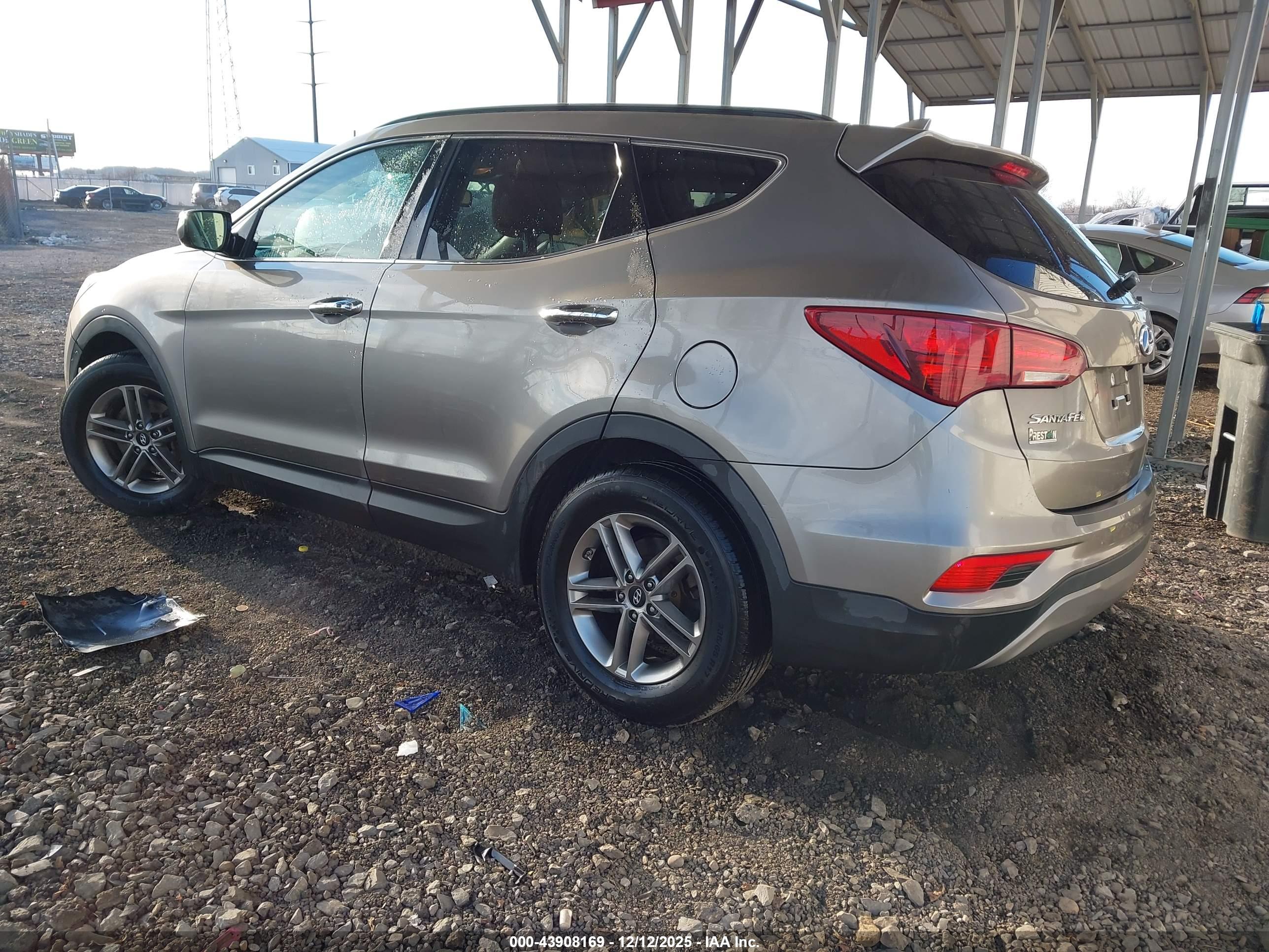 HYUNDAI SANTA image 3