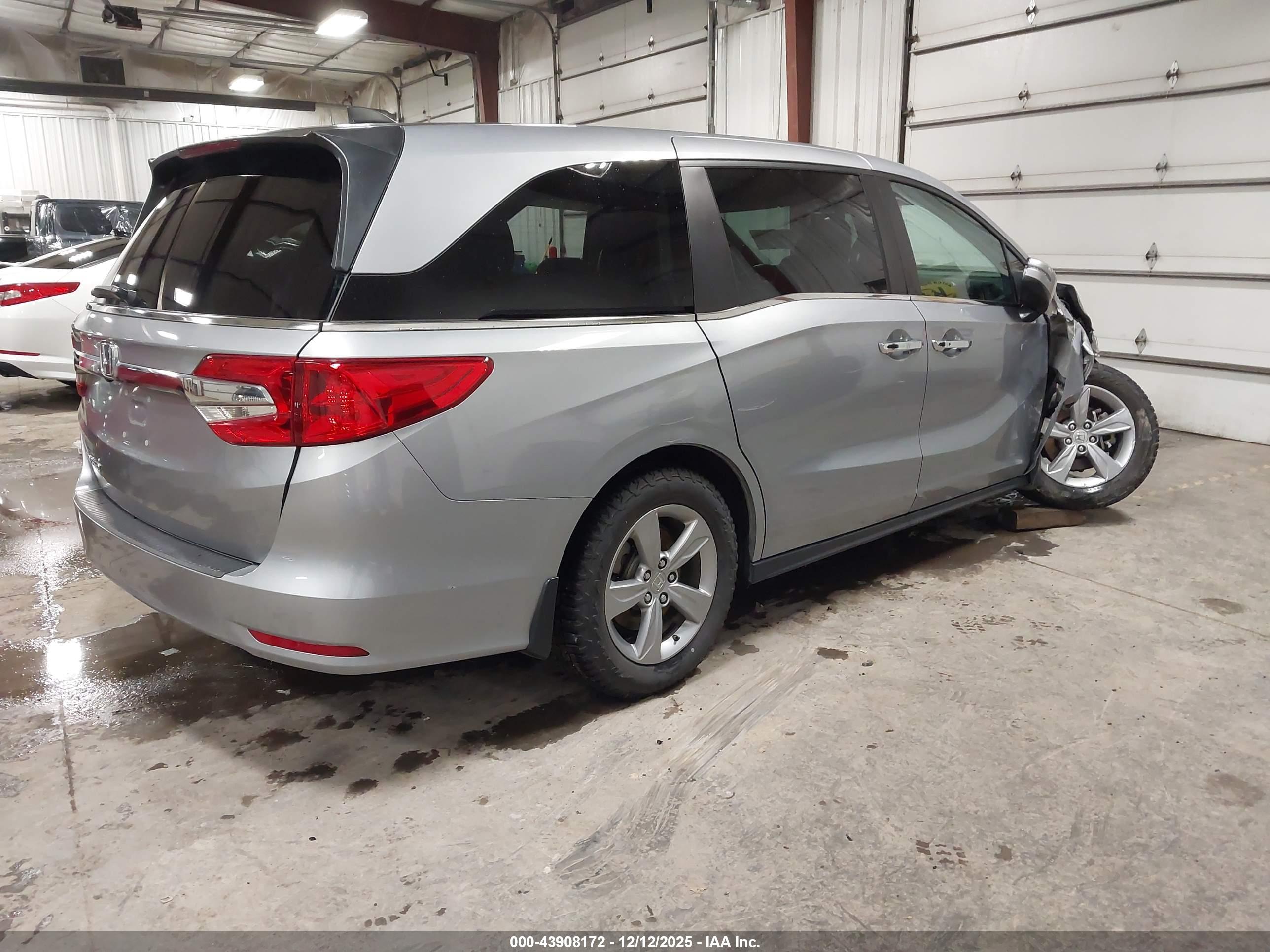 HONDA ODYSSEY image 4