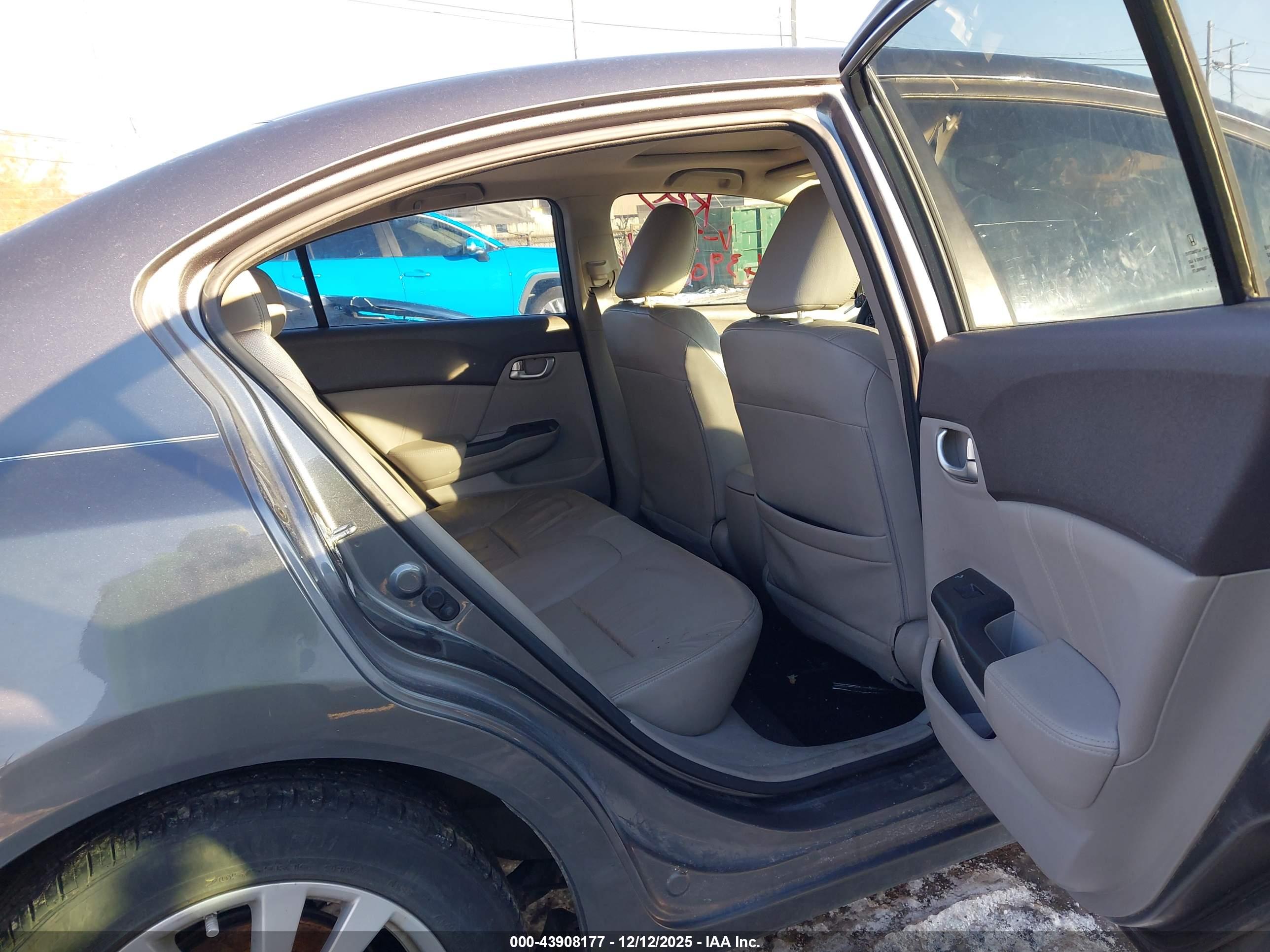 HONDA CIVIC image 8