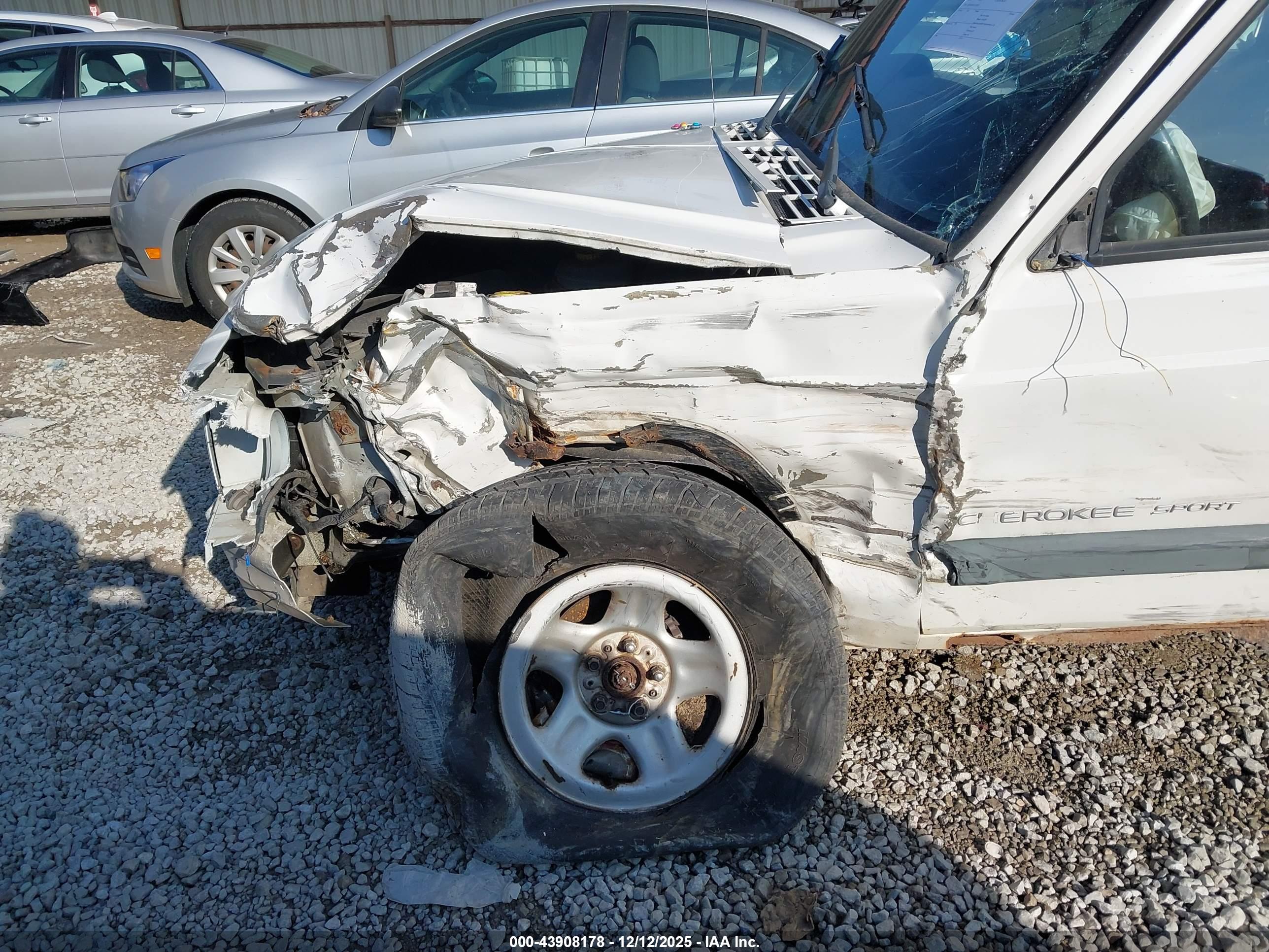 JEEP CHEROKEE image 6