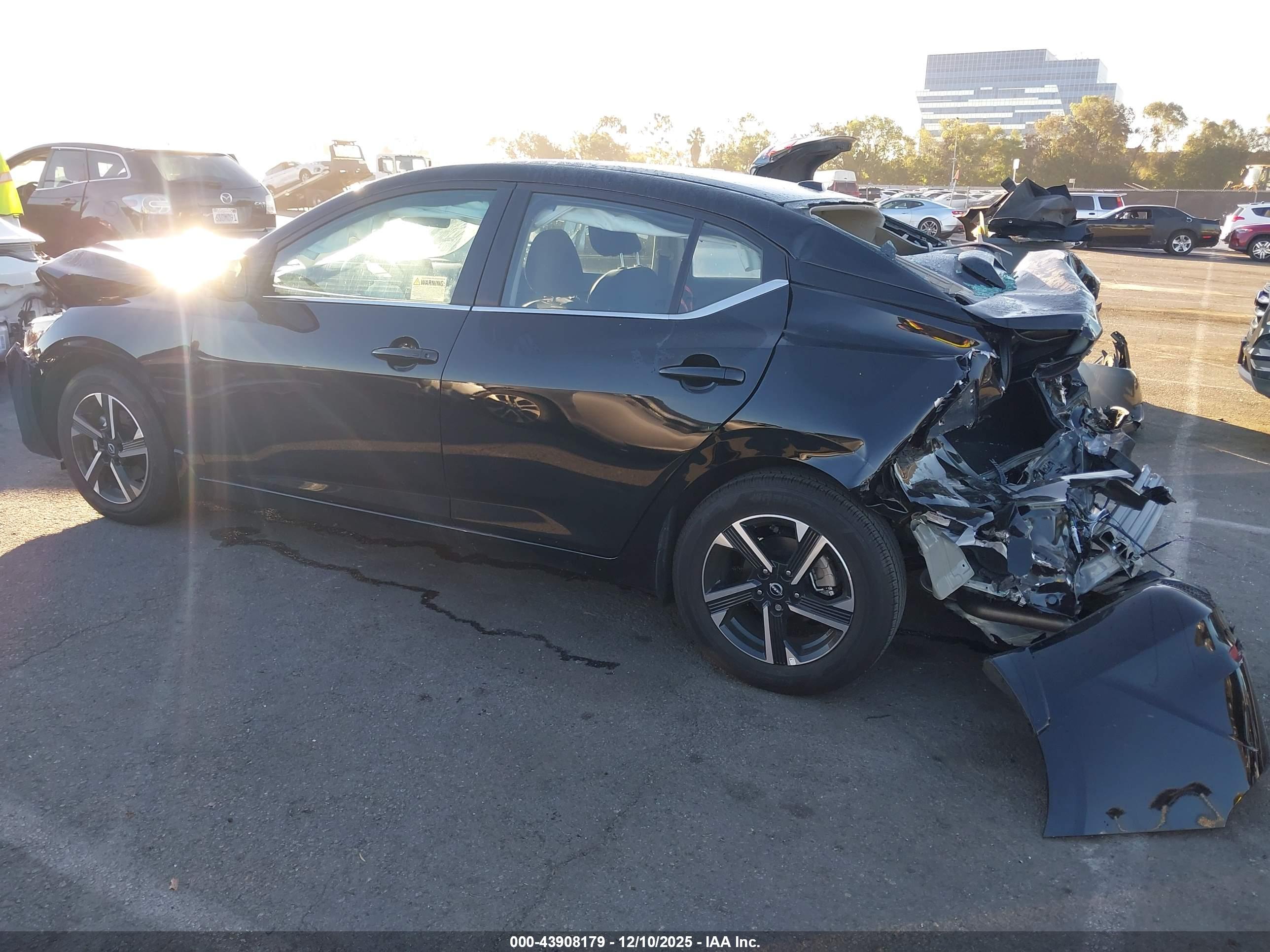 NISSAN SENTRA image 3