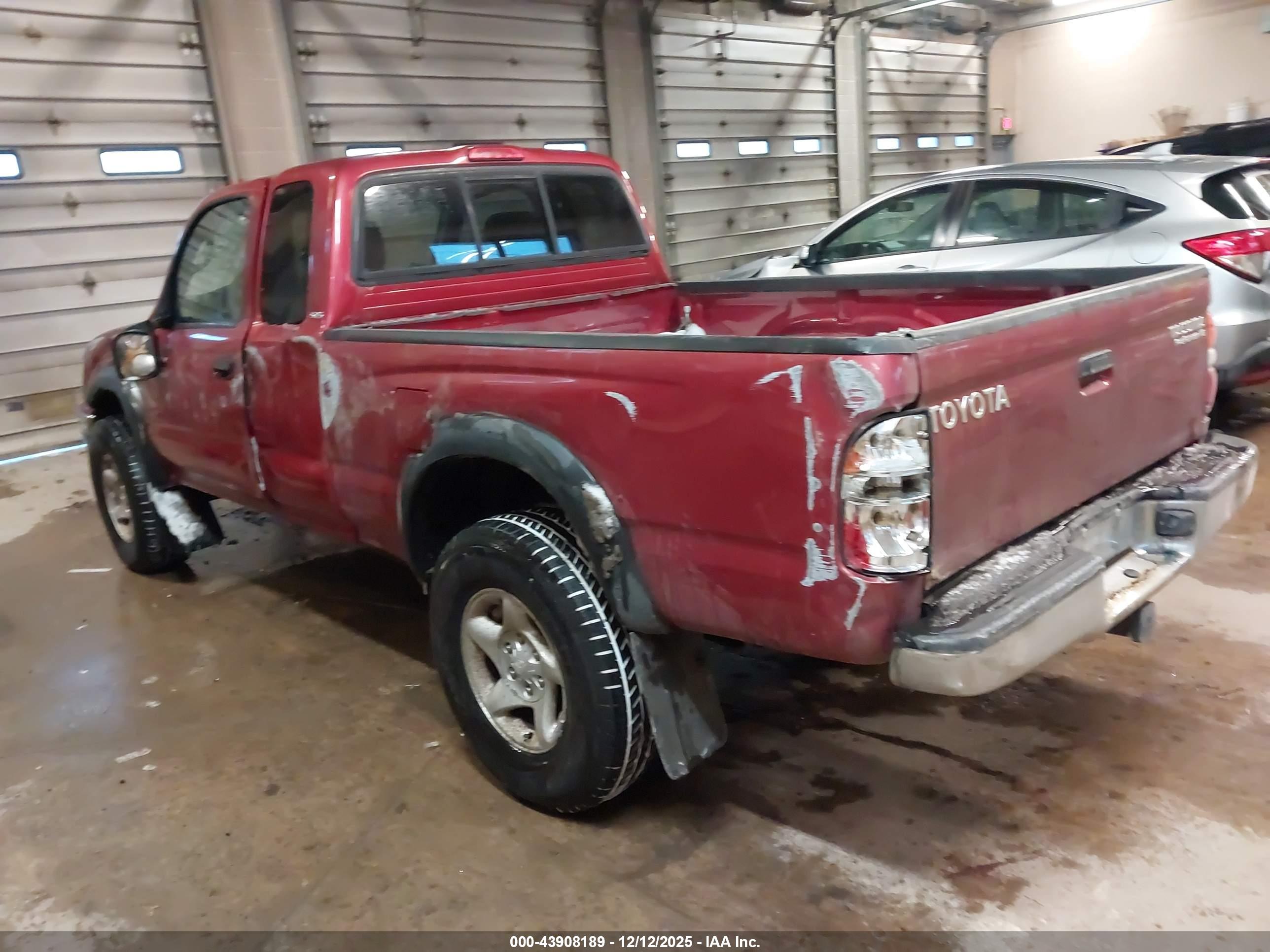TOYOTA TACOMA image 3