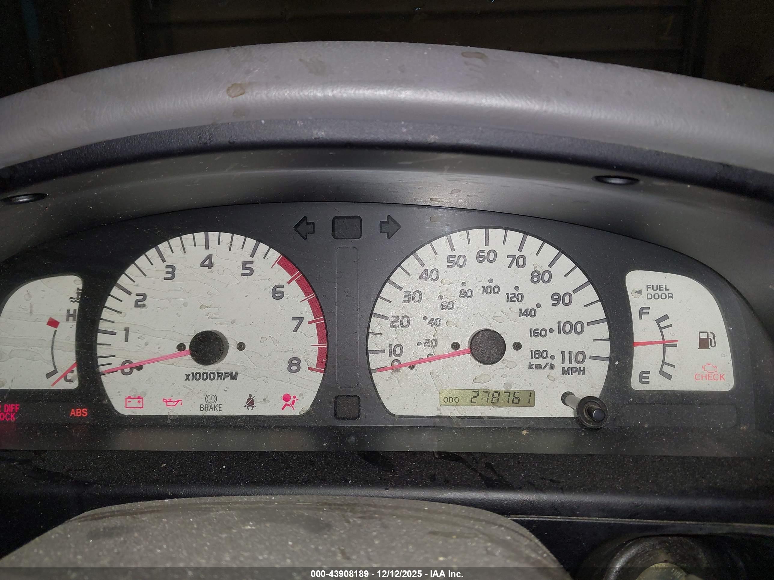 TOYOTA TACOMA image 7