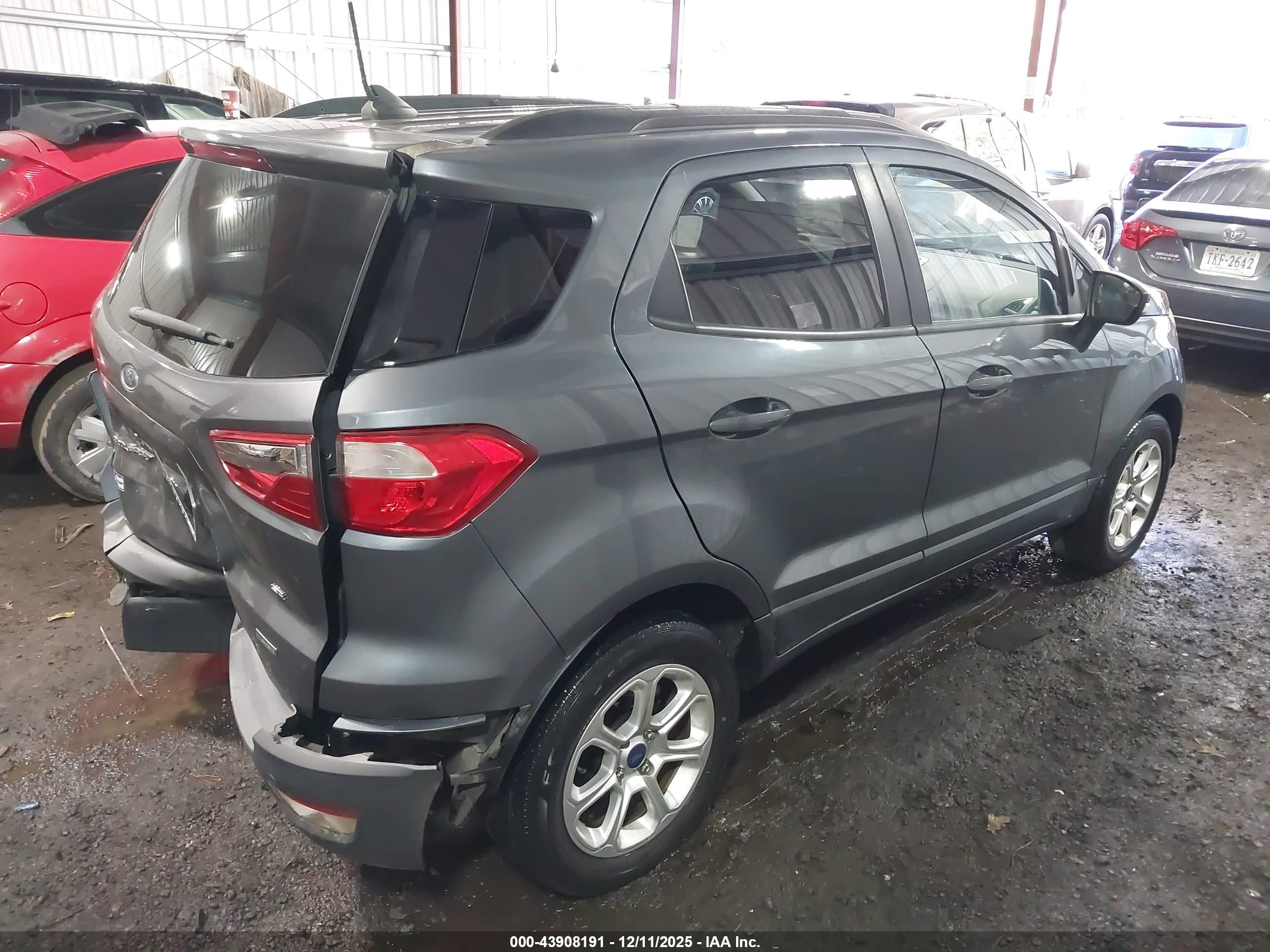 FORD ECOSPORT image 4