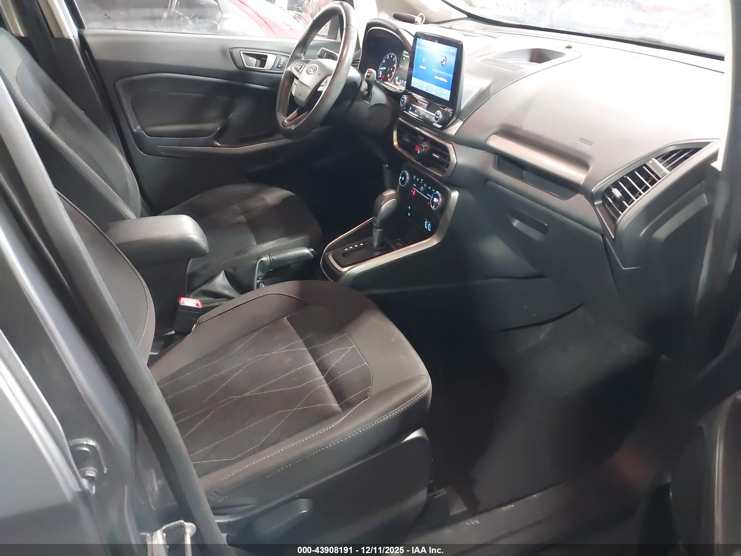 FORD ECOSPORT image 5