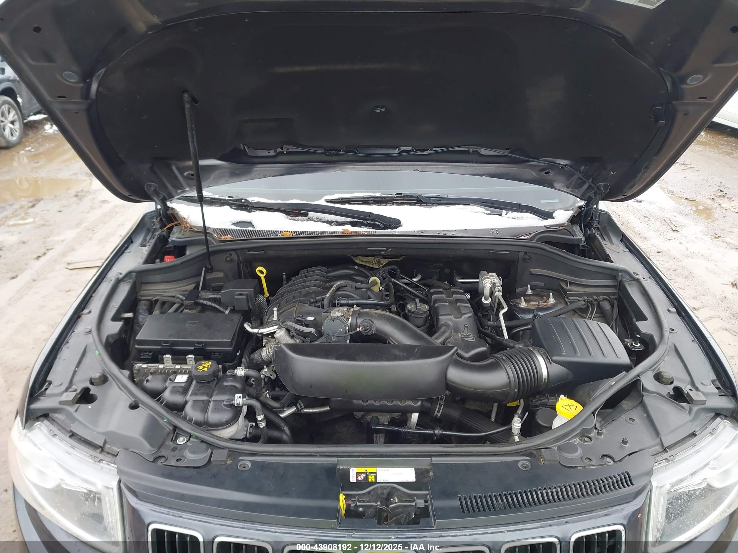 JEEP GRAND image 10