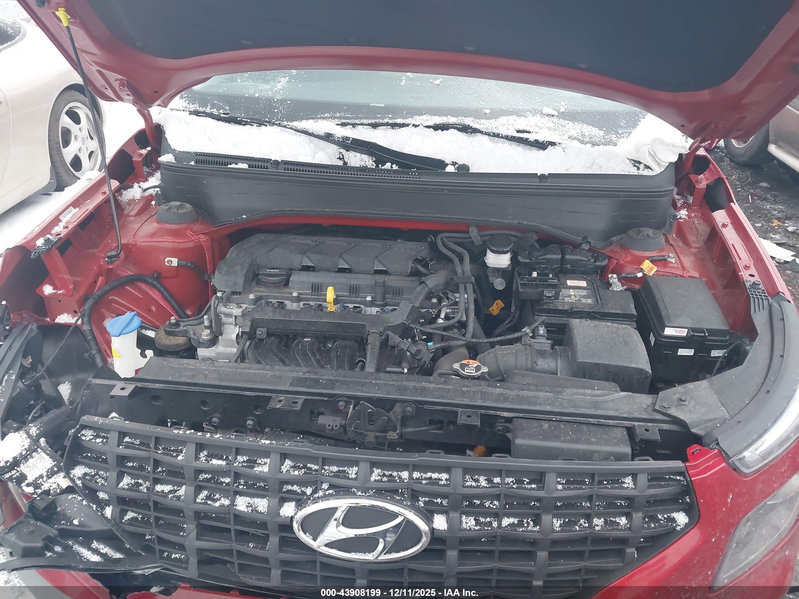 HYUNDAI VENUE image 10