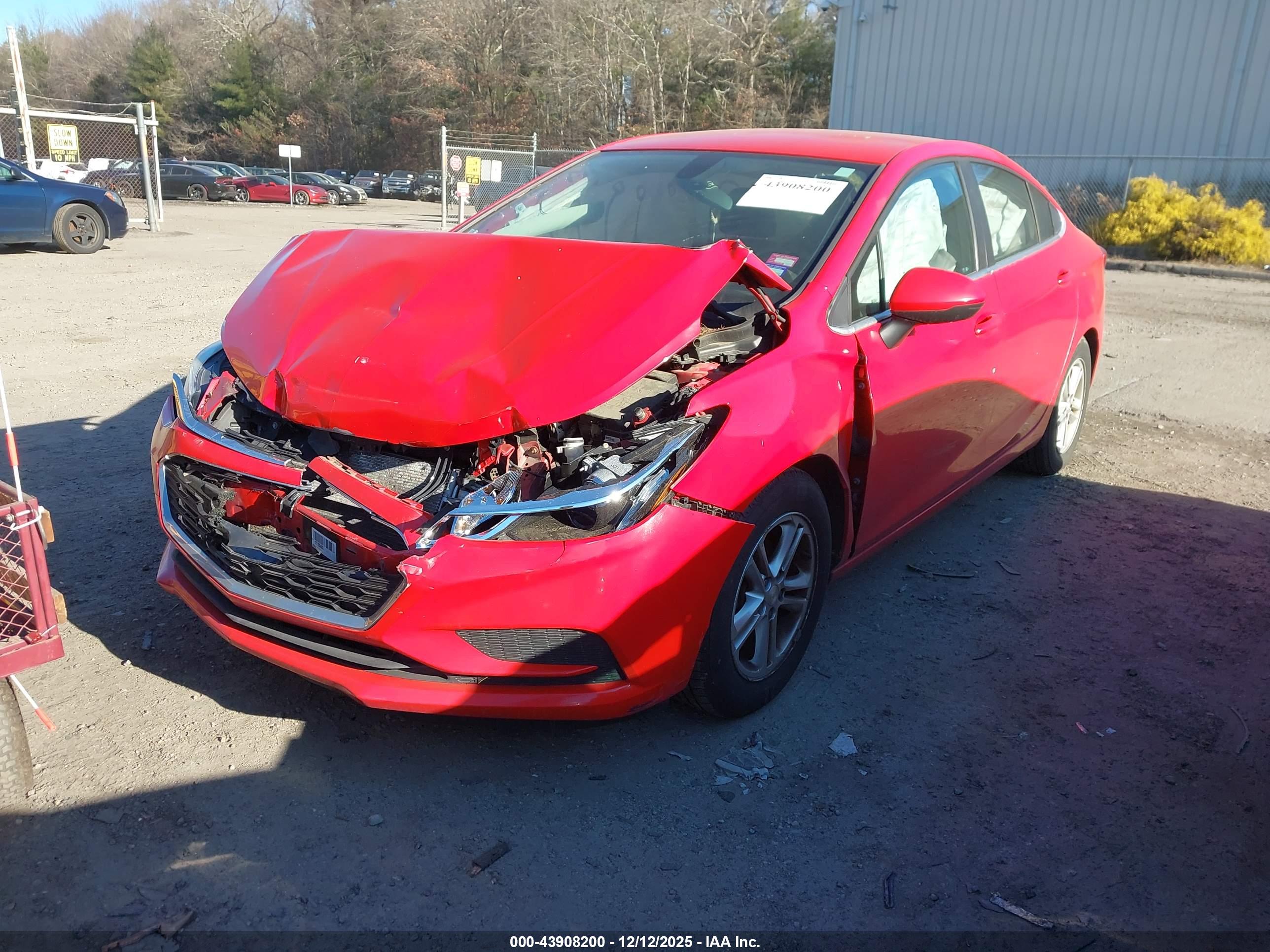 CHEVROLET CRUZE image 2