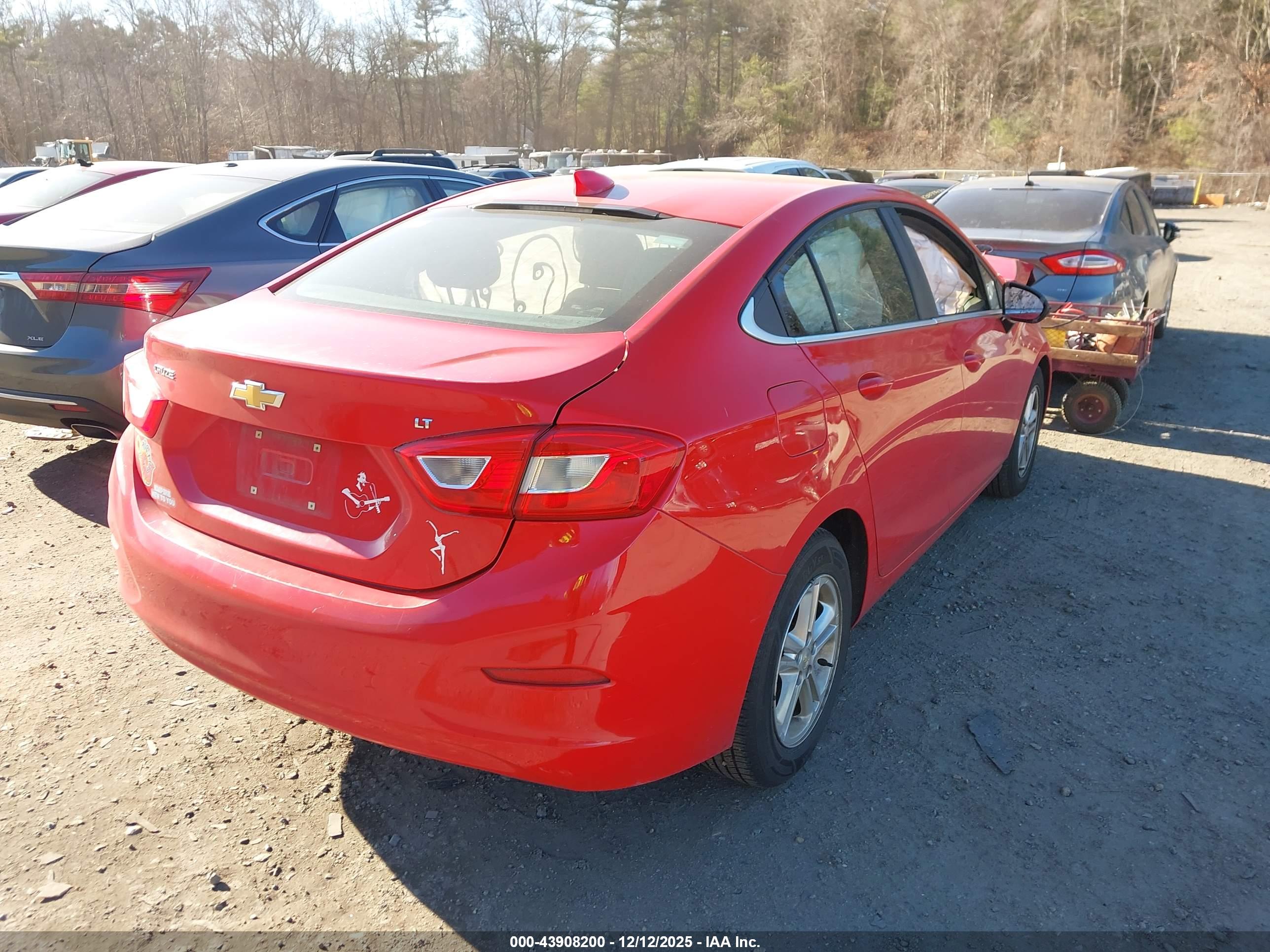 CHEVROLET CRUZE image 4