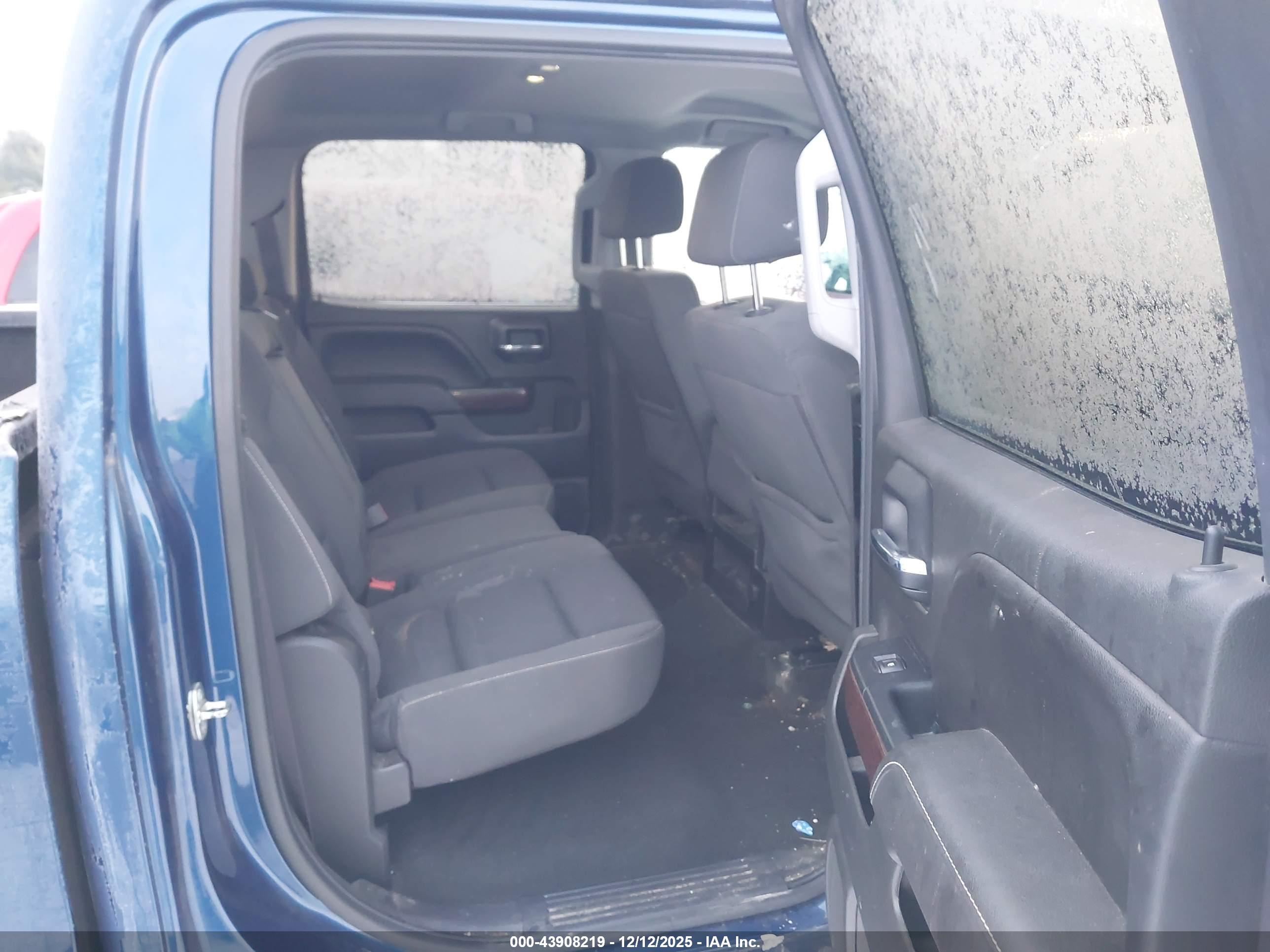 GMC SIERRA image 8