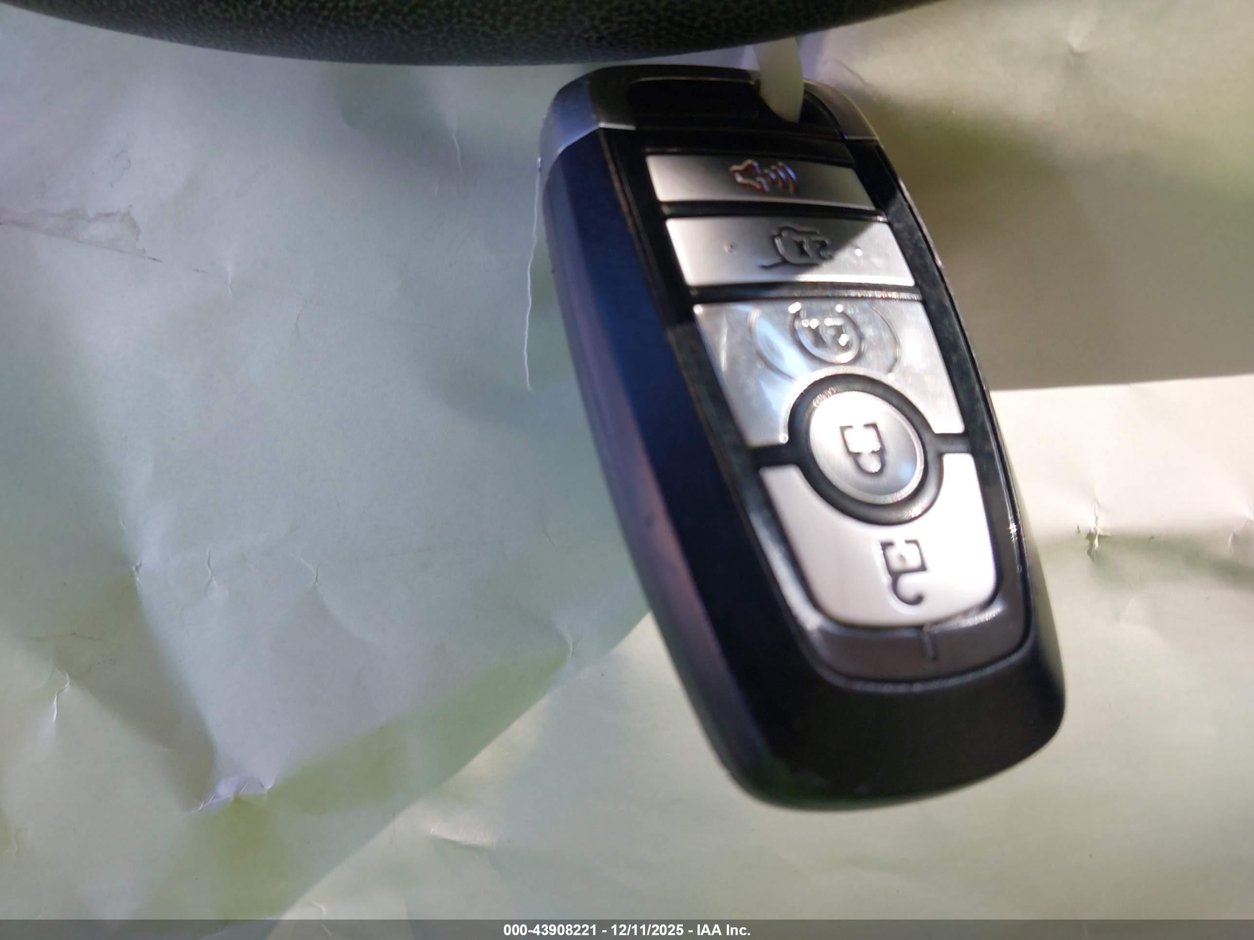 FORD EDGE image 11