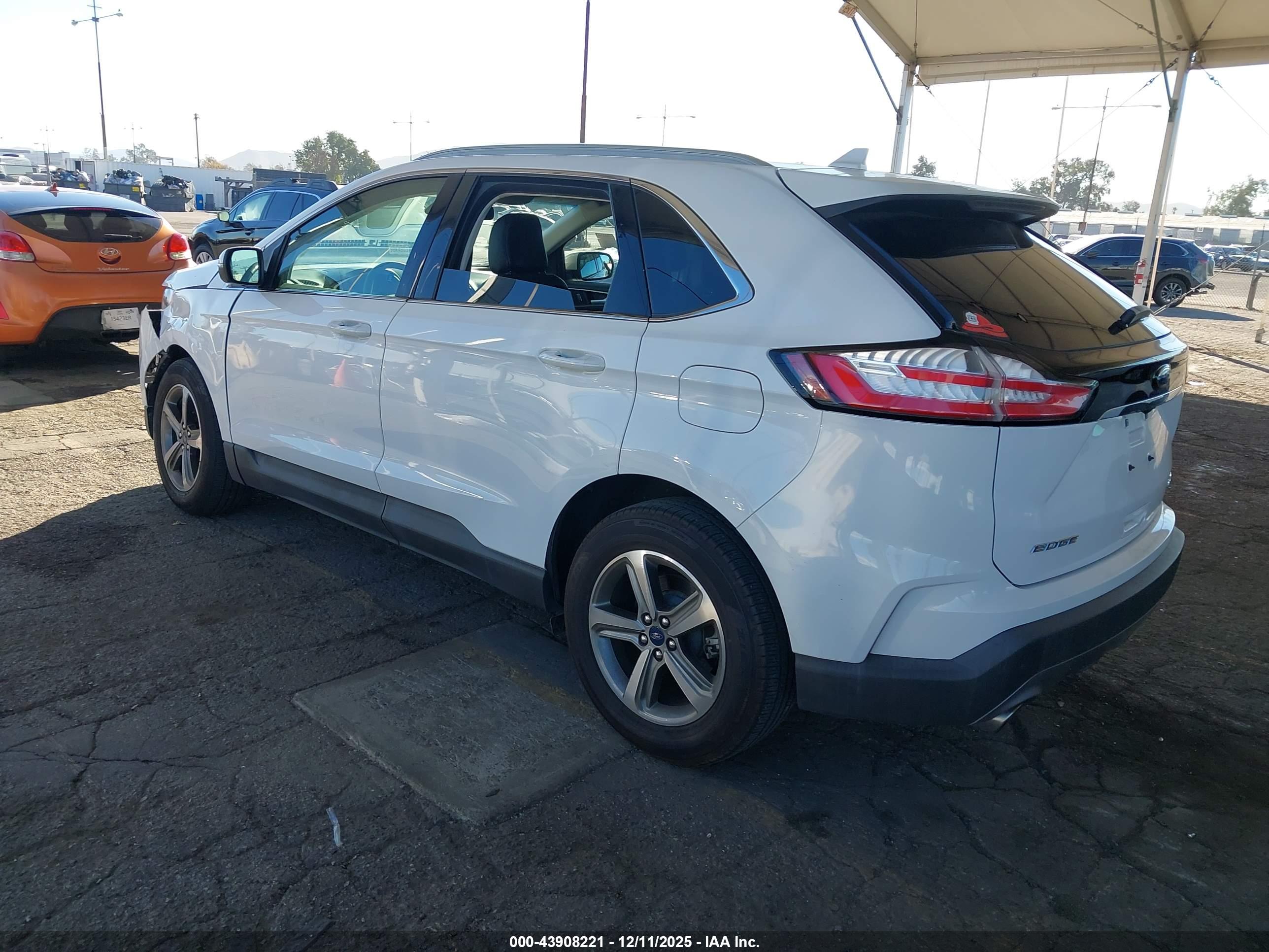 FORD EDGE image 3