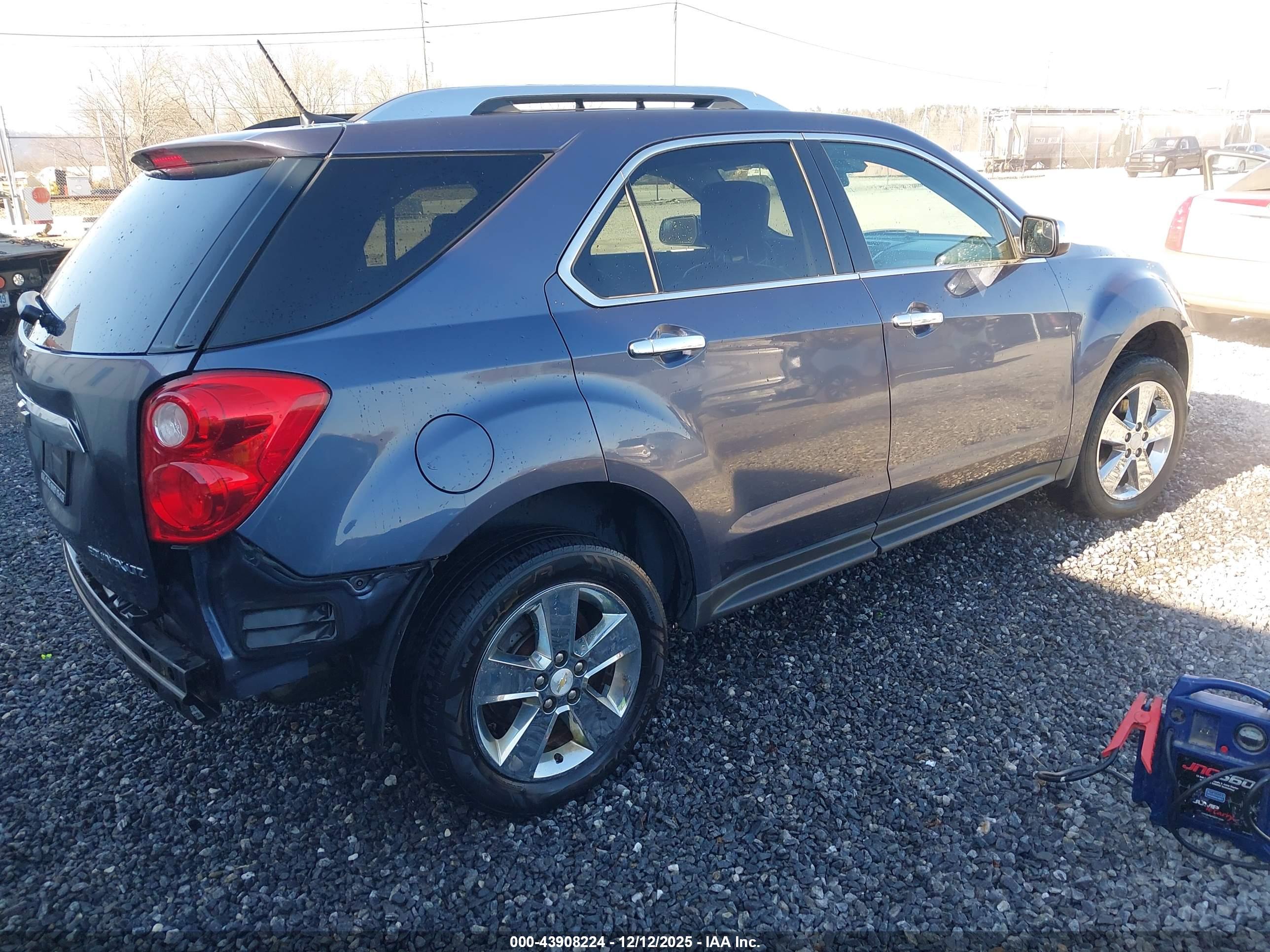CHEVROLET EQUINOX image 4
