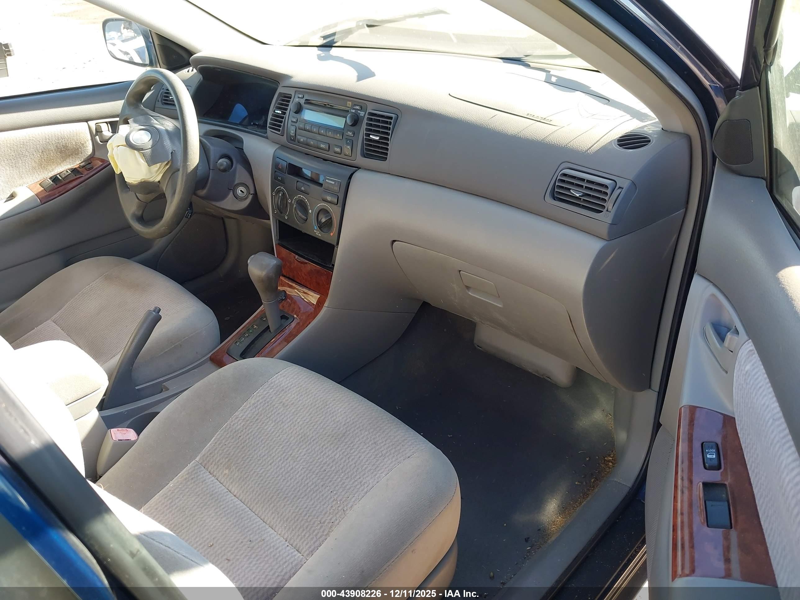 TOYOTA COROLLA image 5