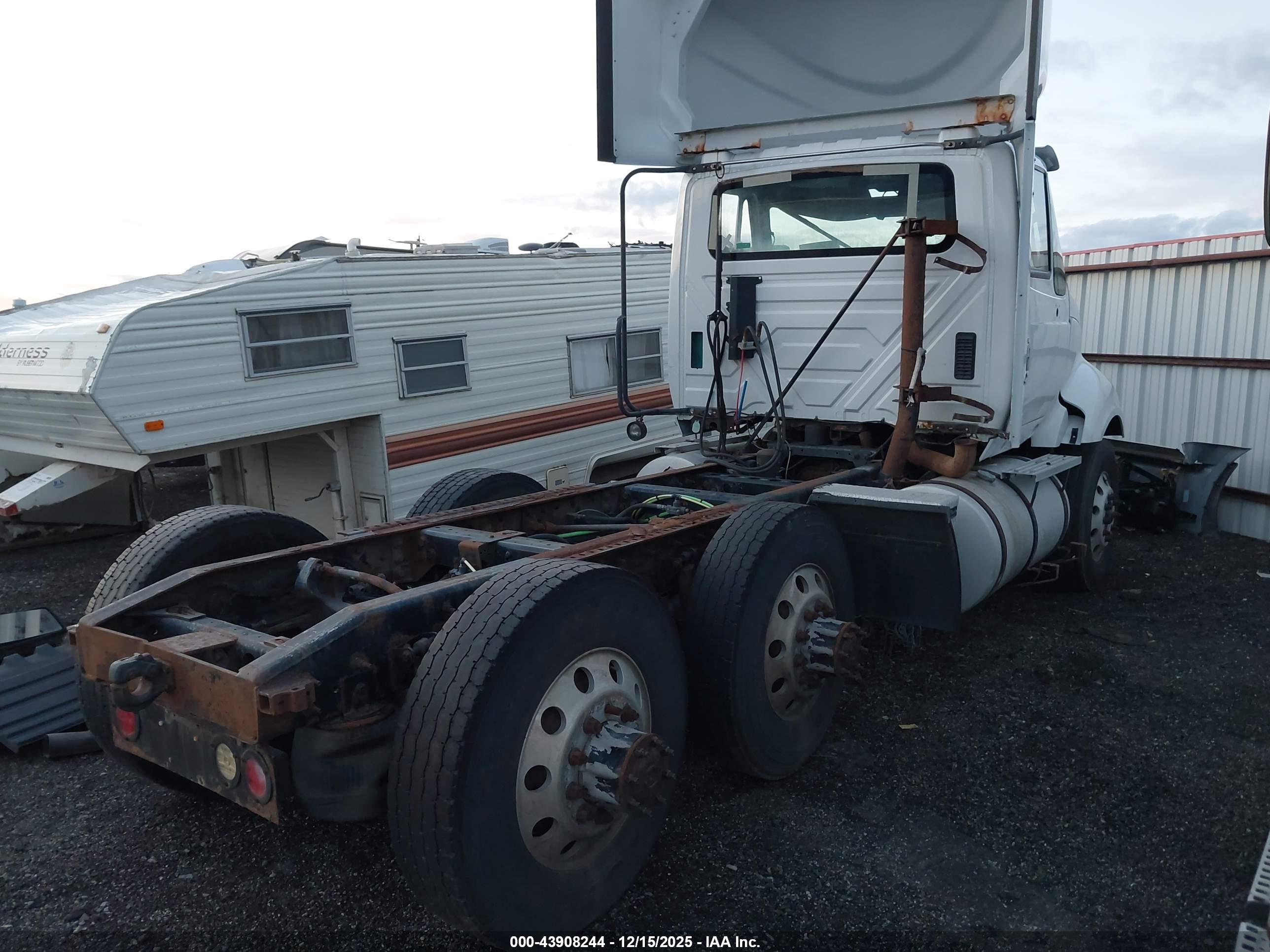 INTERNATIONAL PROSTAR image 4