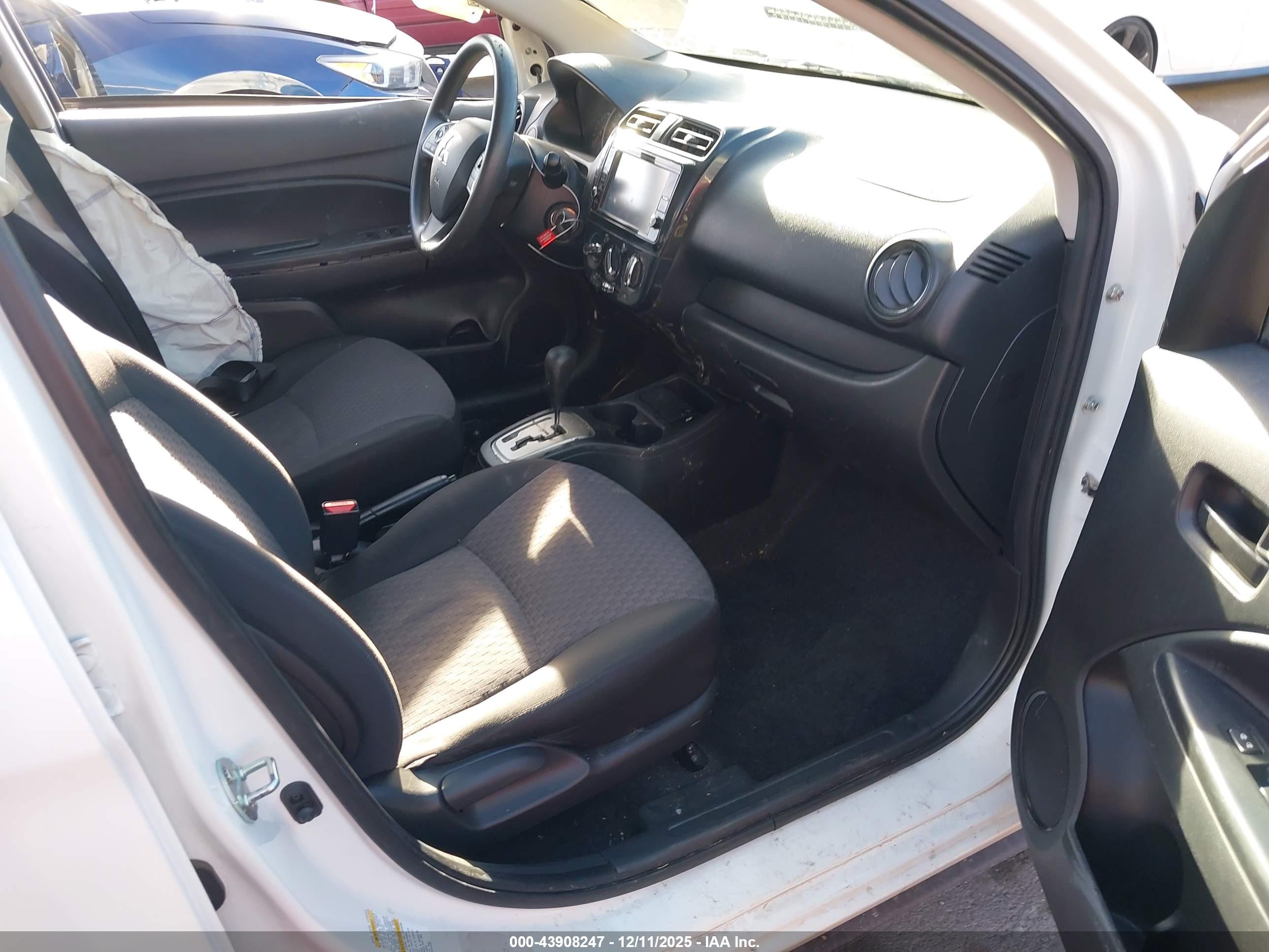 MITSUBISHI MIRAGE image 5