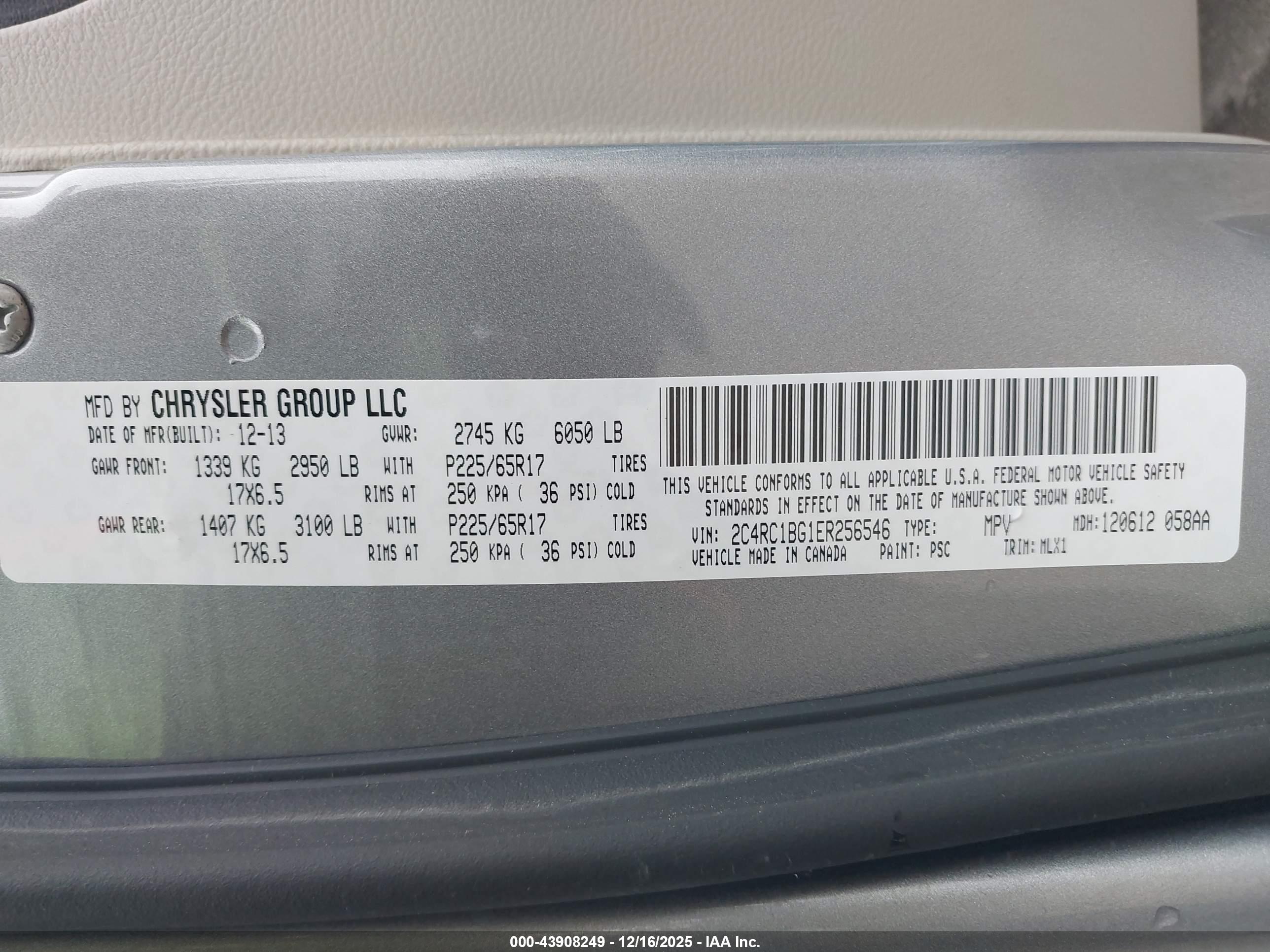 CHRYSLER TOWN image 9