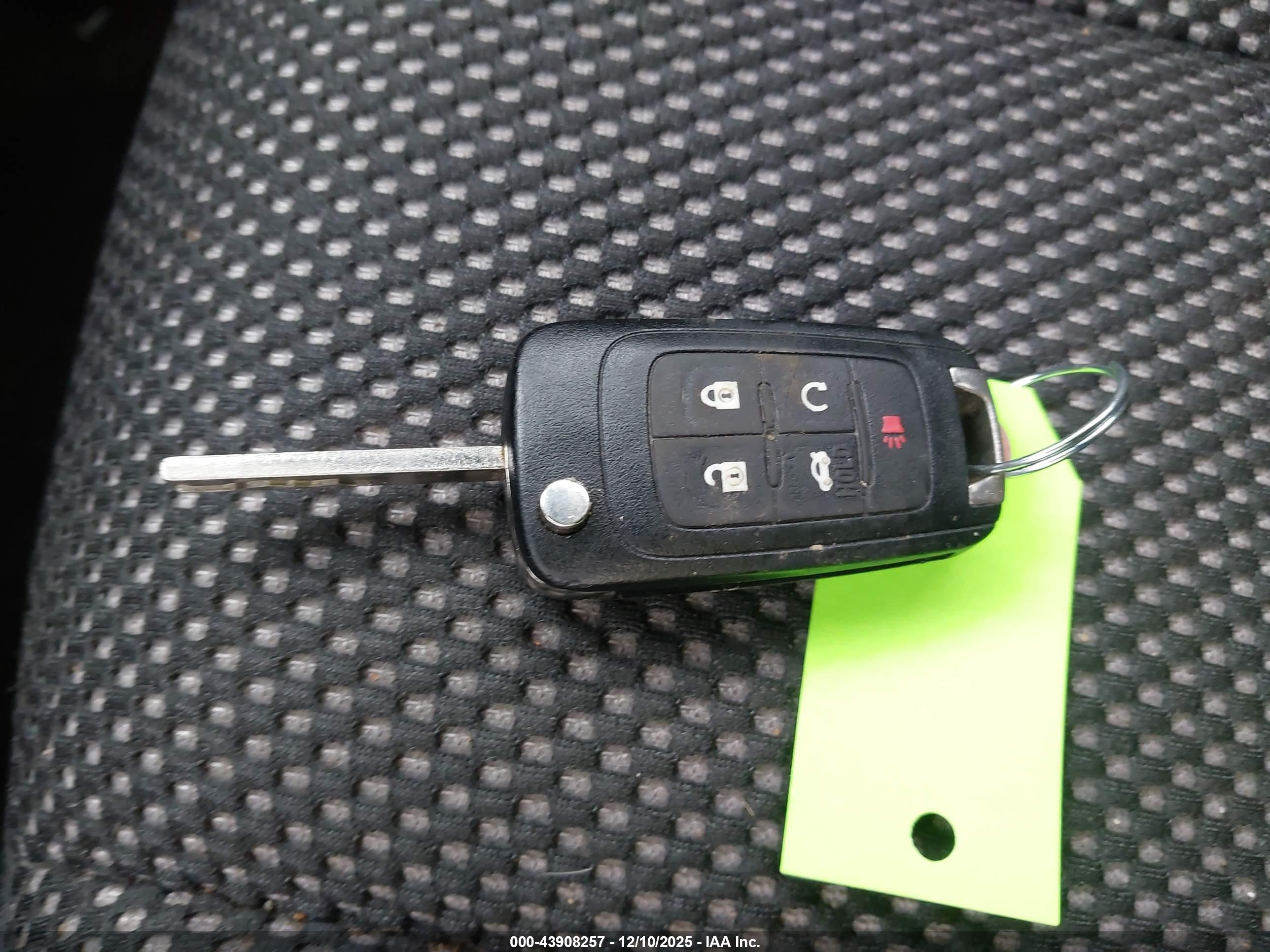 CHEVROLET EQUINOX image 11