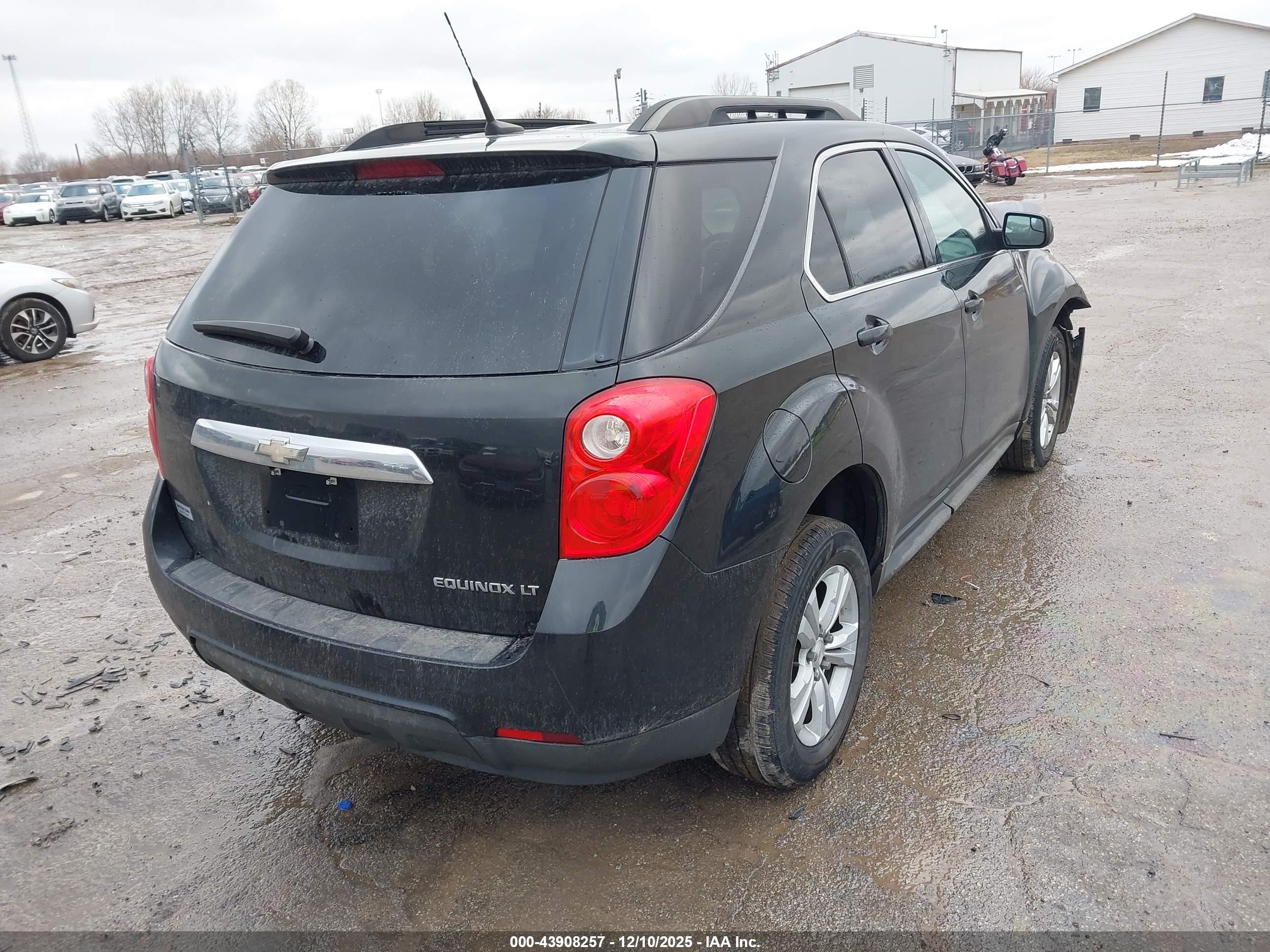 CHEVROLET EQUINOX image 4