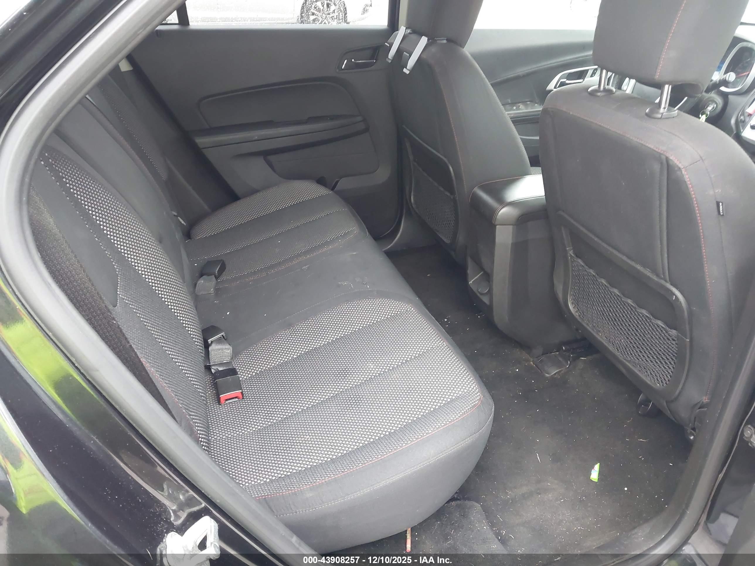 CHEVROLET EQUINOX image 8