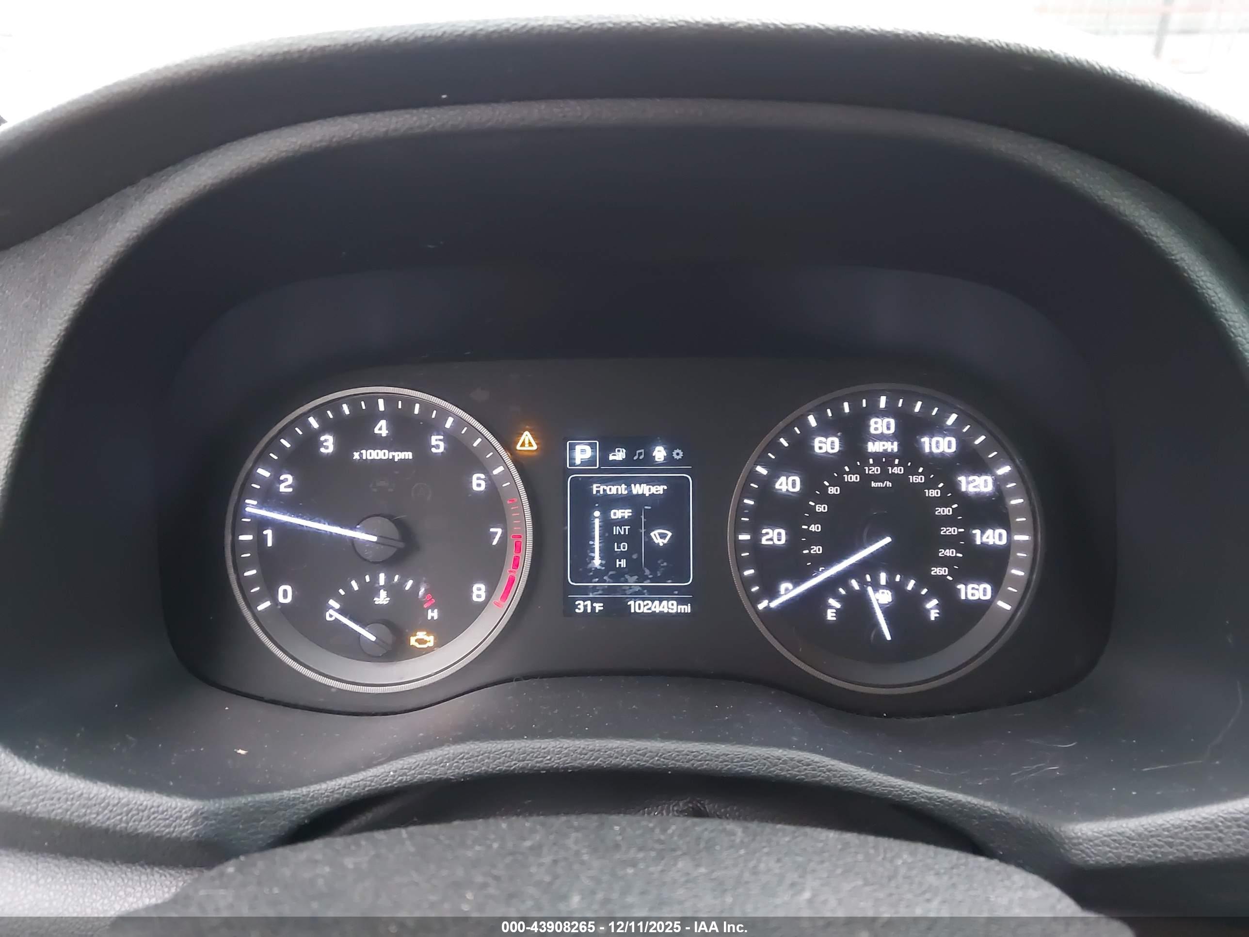 HYUNDAI TUCSON image 7