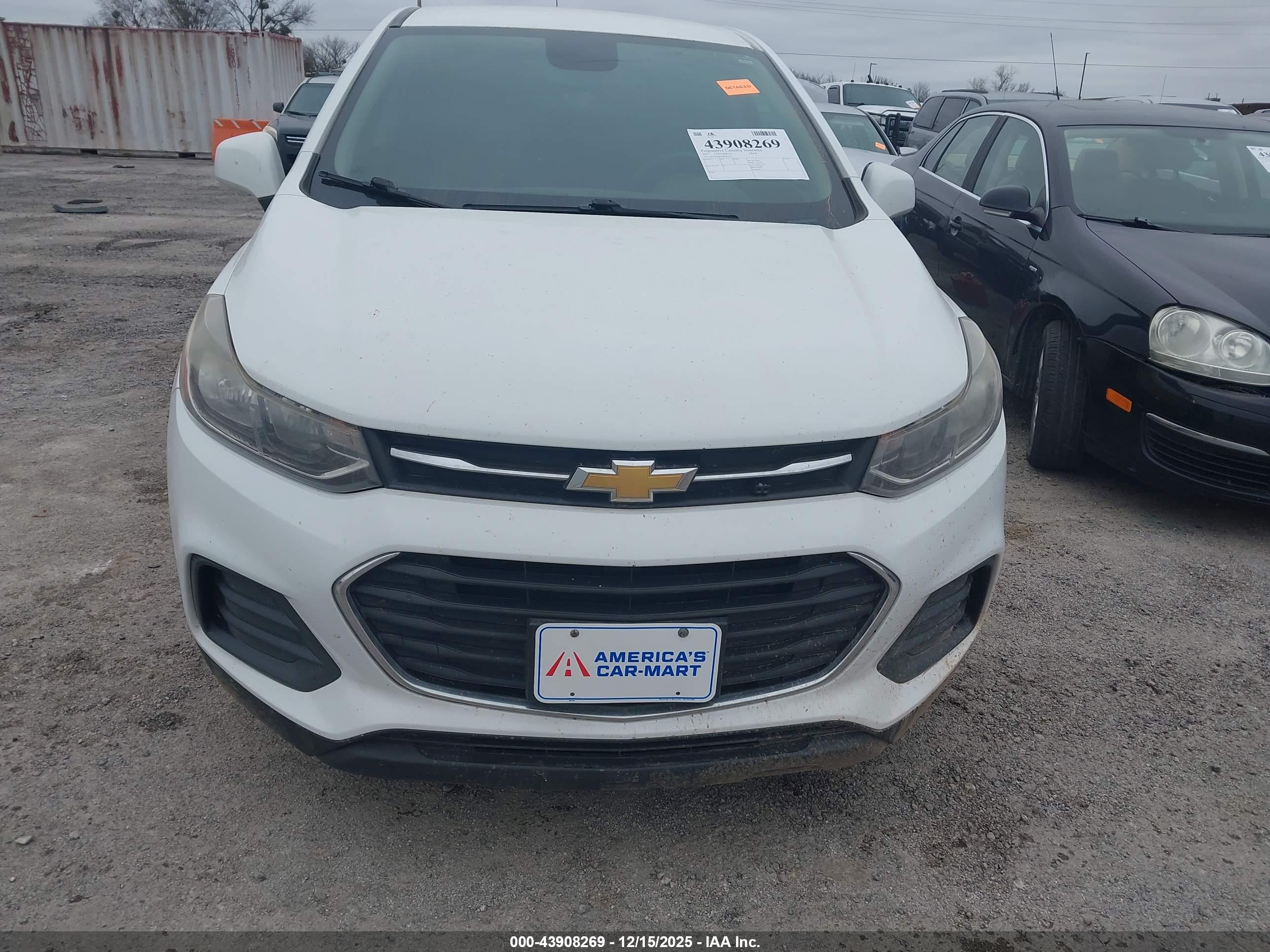 CHEVROLET TRAX image 6