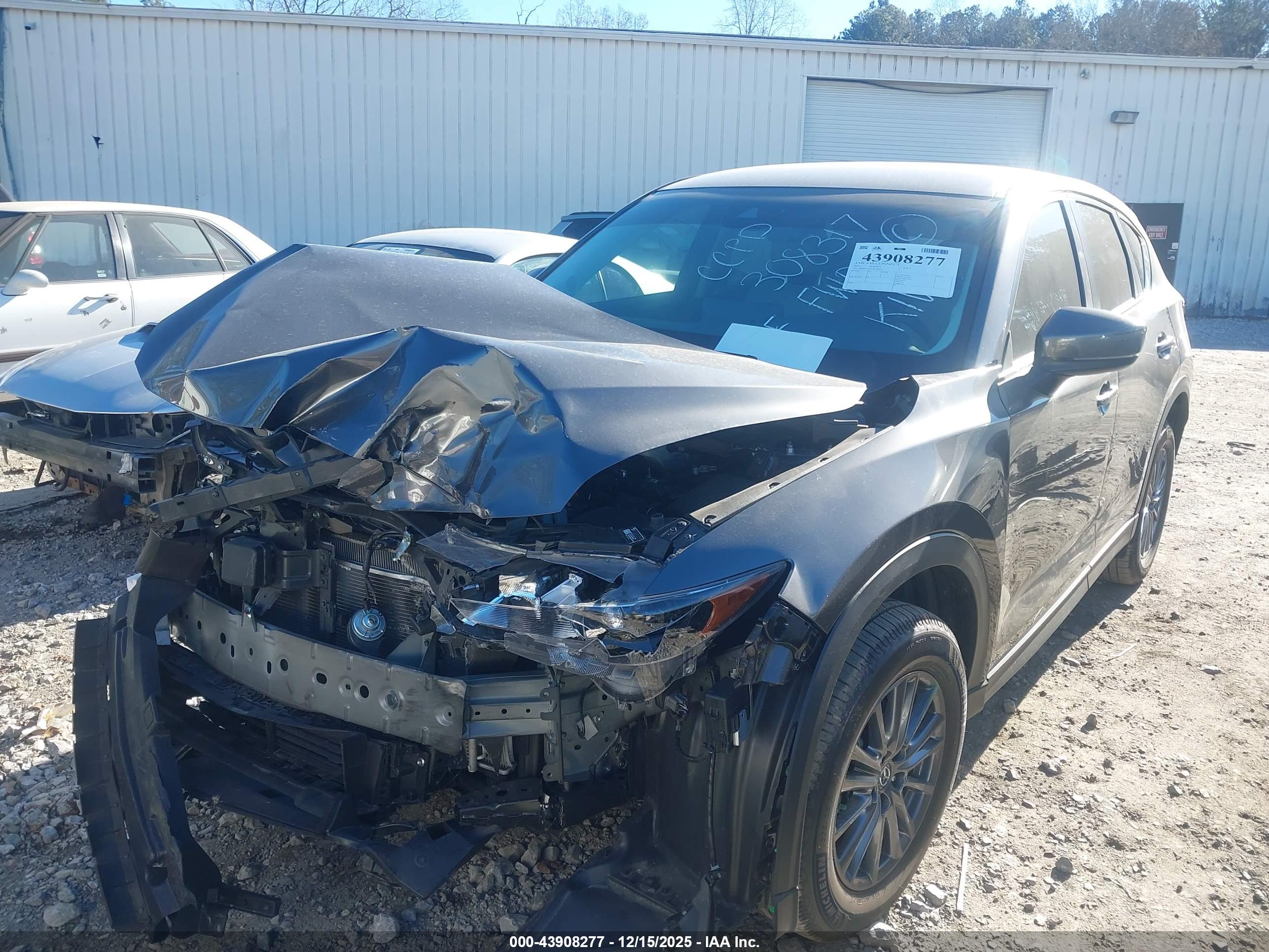 MAZDA CX-5 image 2