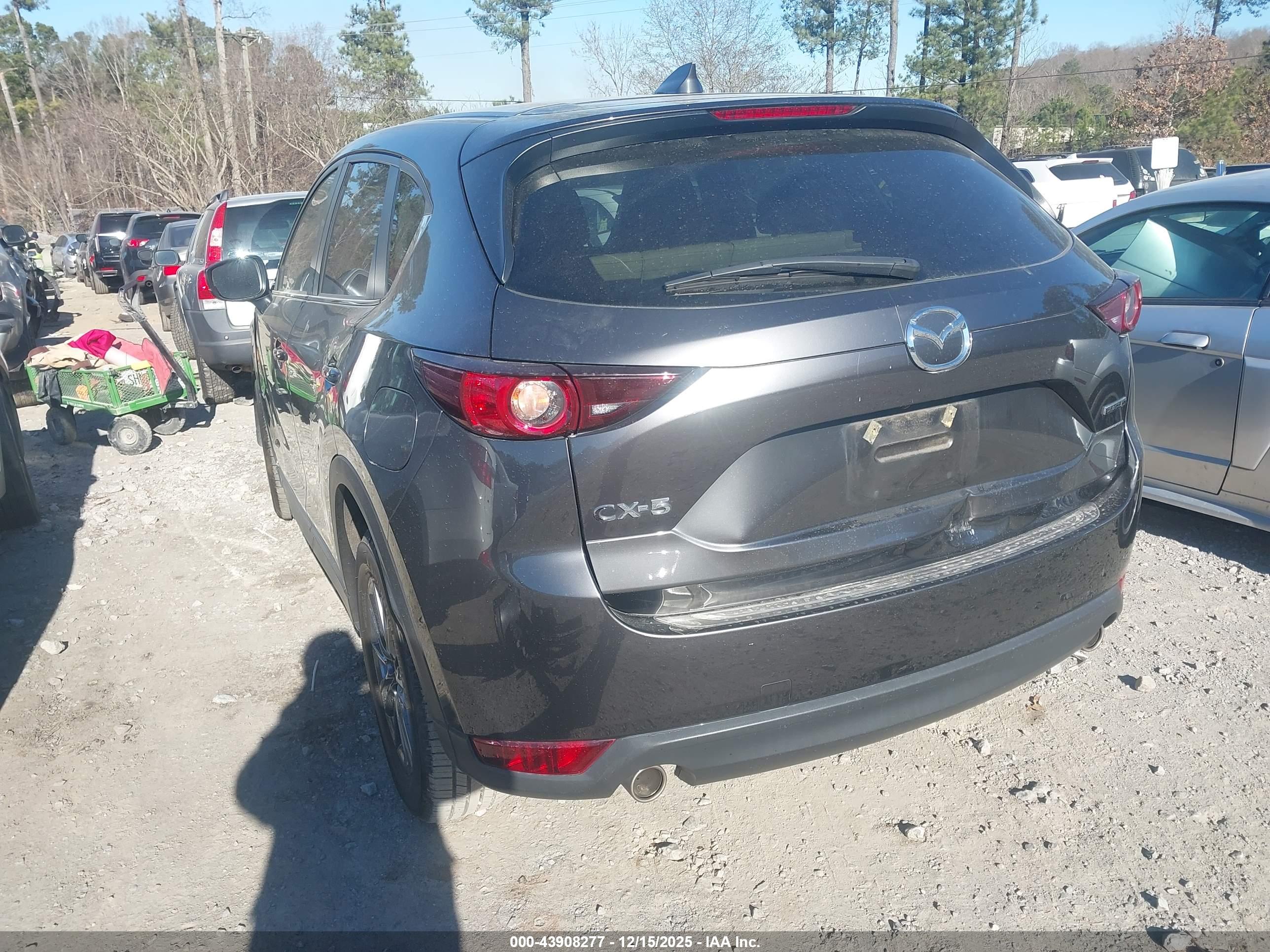 MAZDA CX-5 image 3