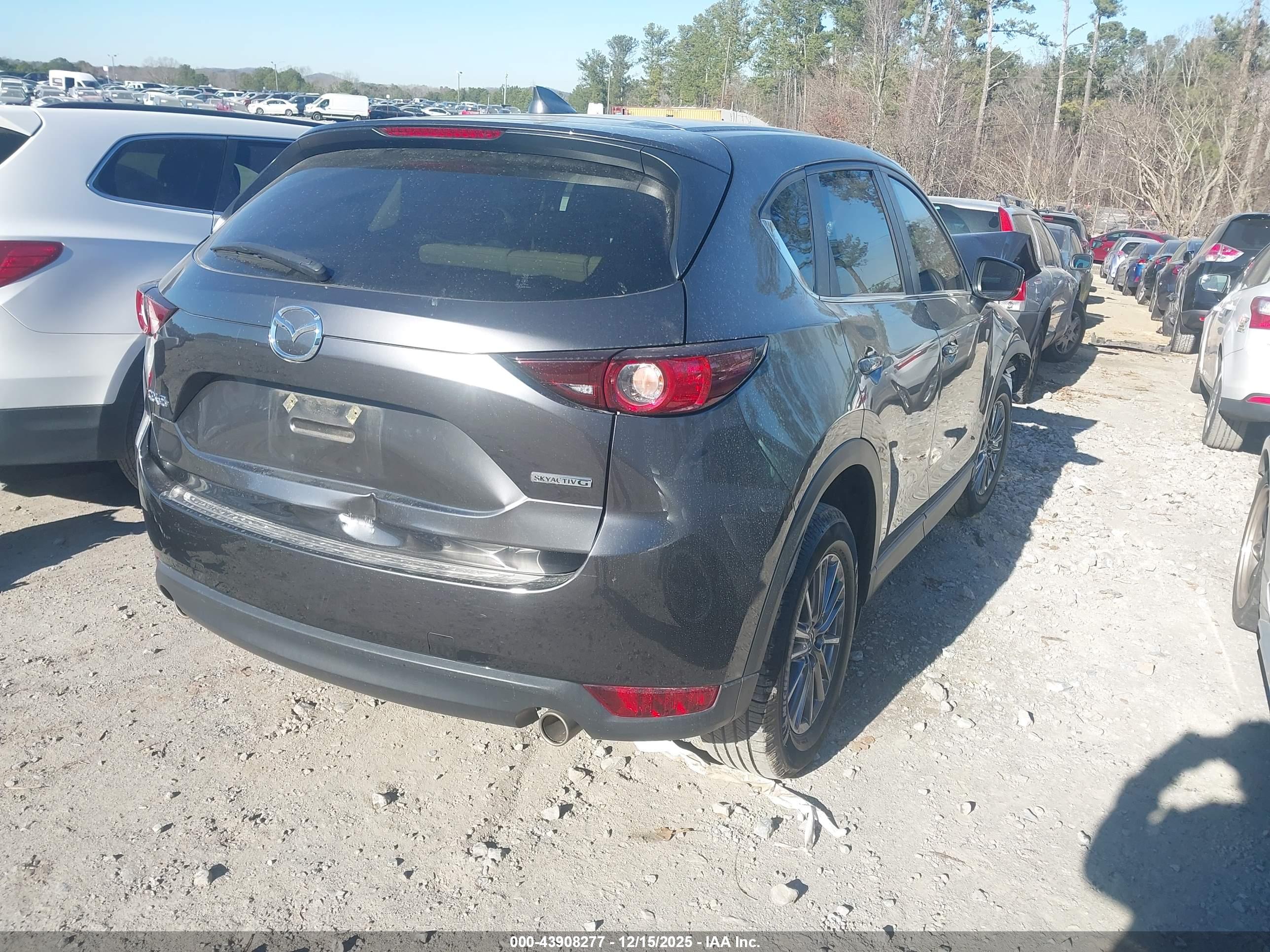 MAZDA CX-5 image 4