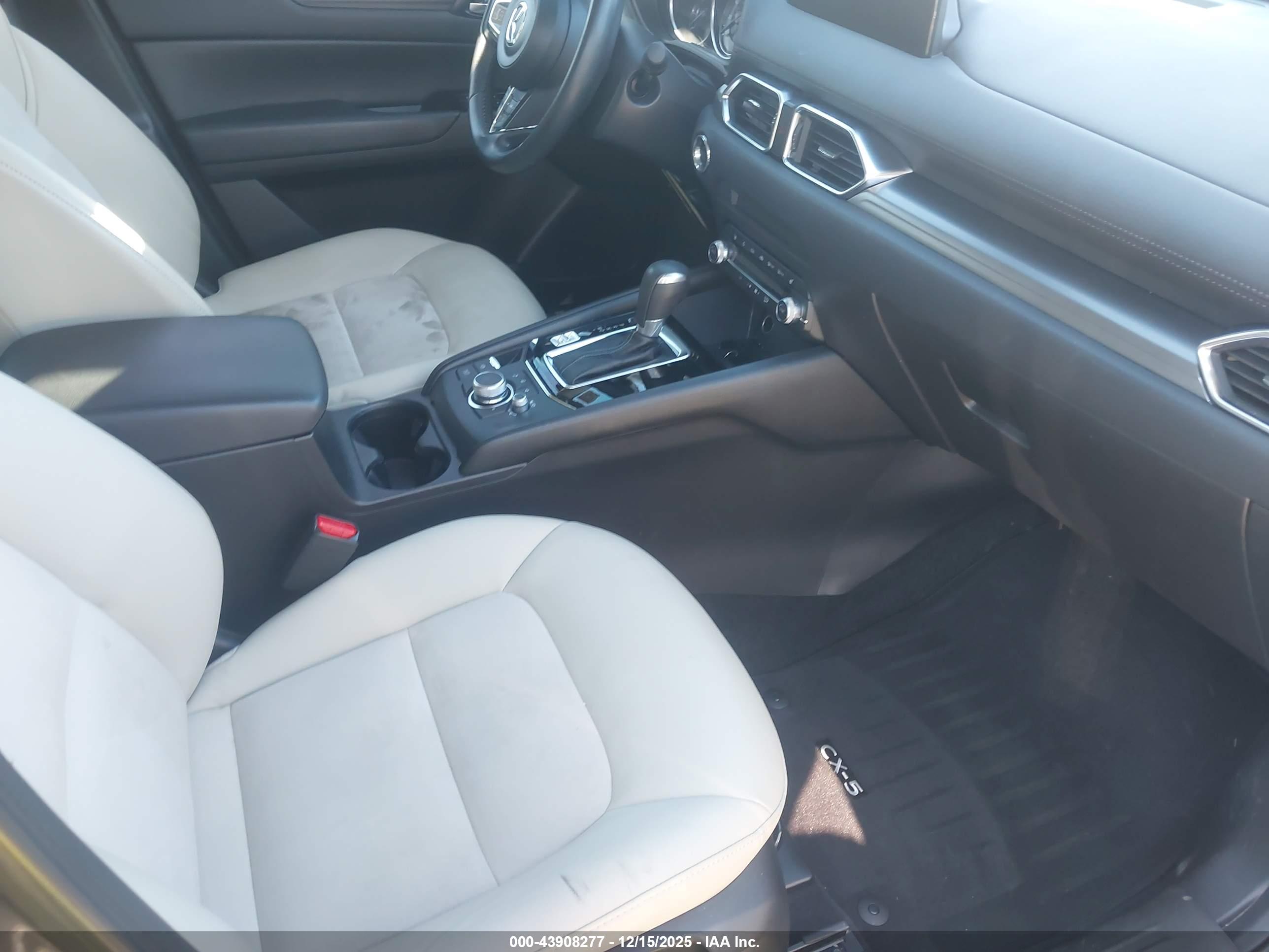 MAZDA CX-5 image 5