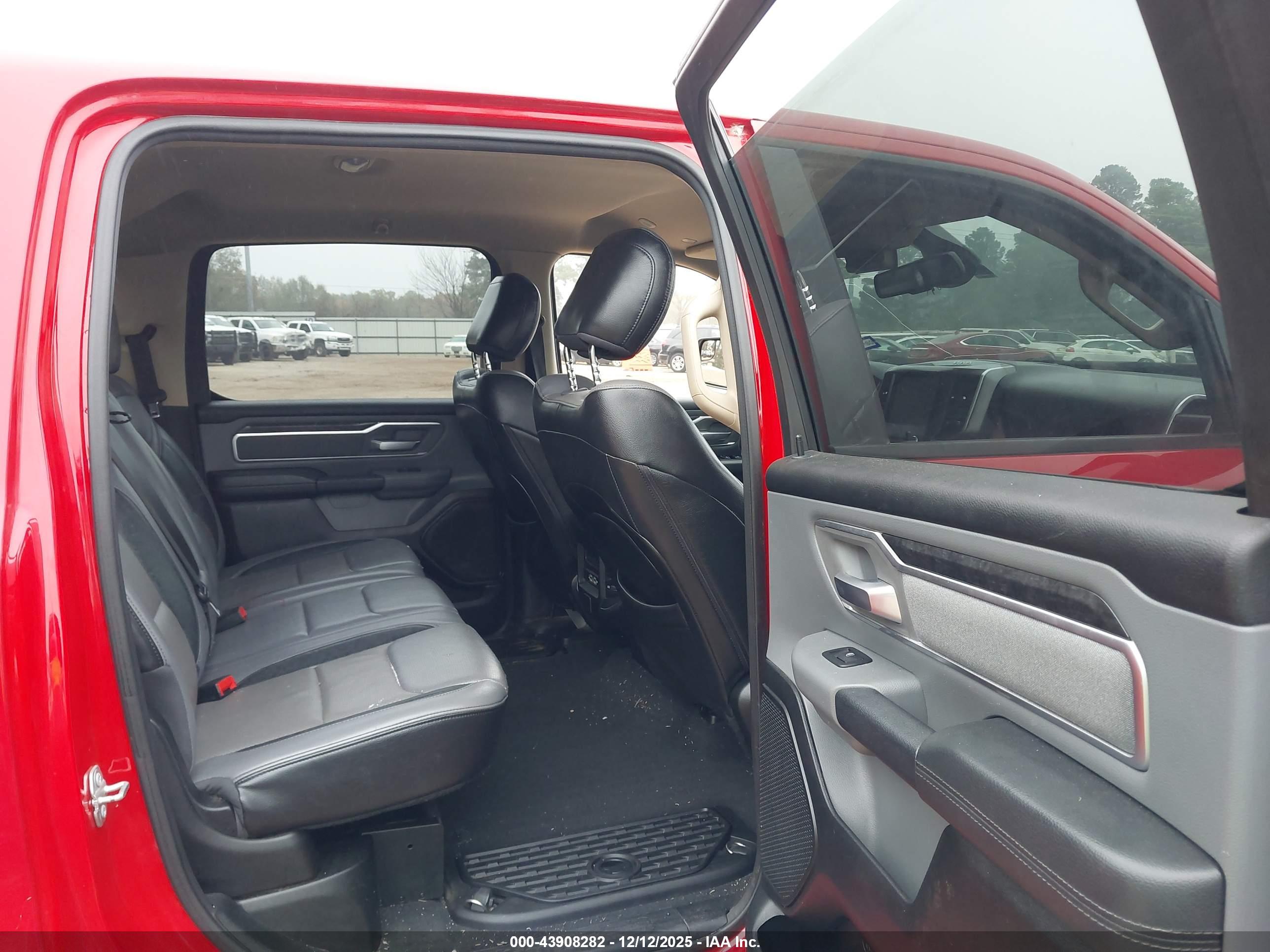 RAM 1500 image 8