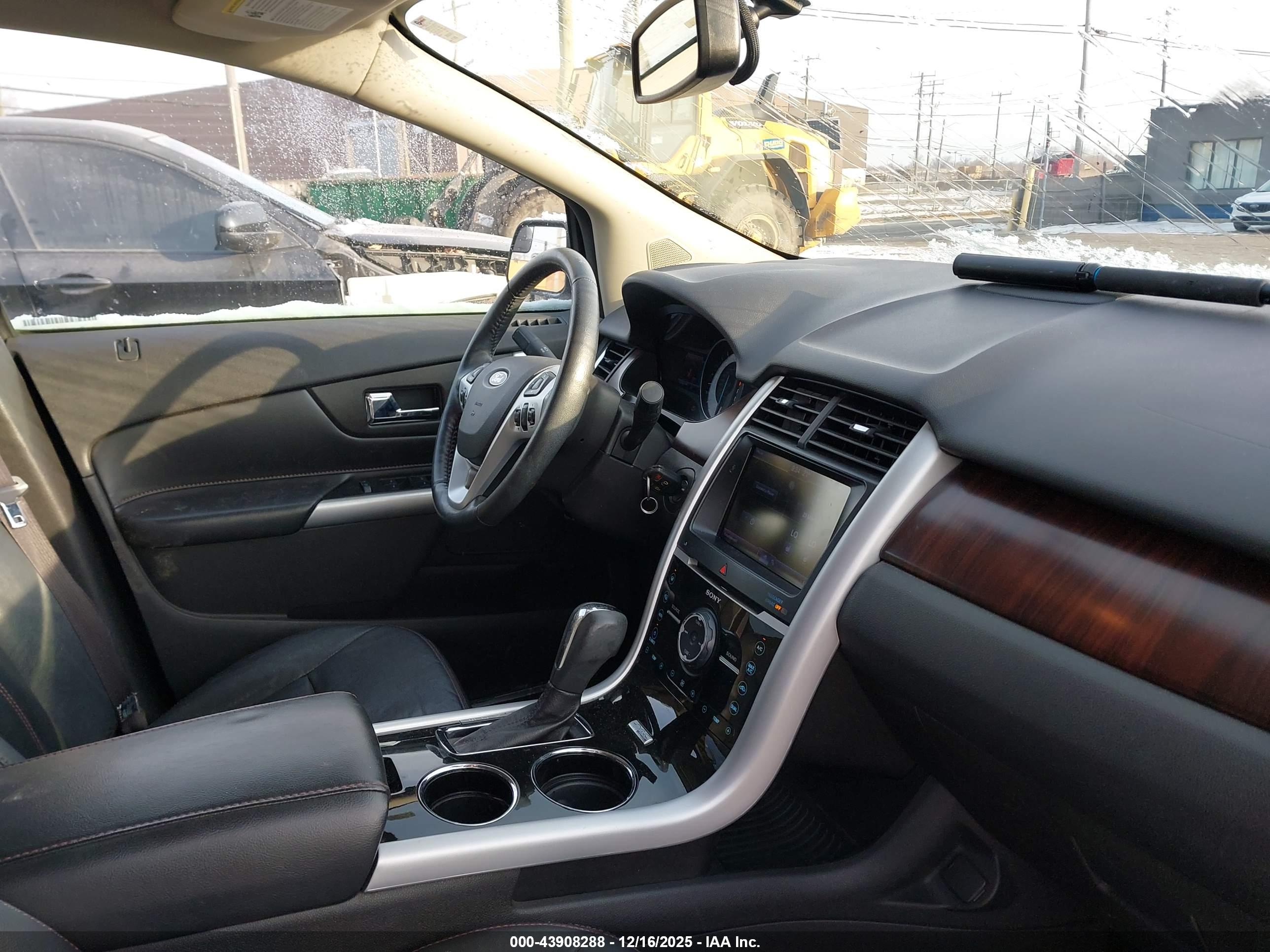 FORD EDGE image 5