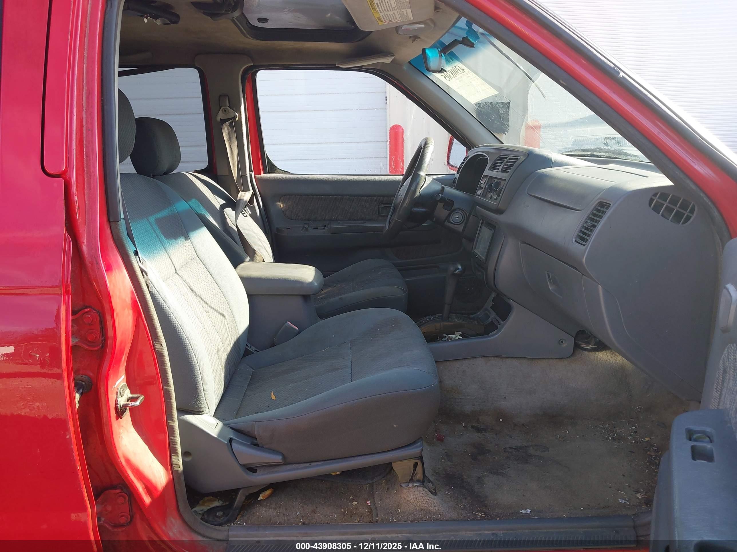 NISSAN FRONTIER image 5