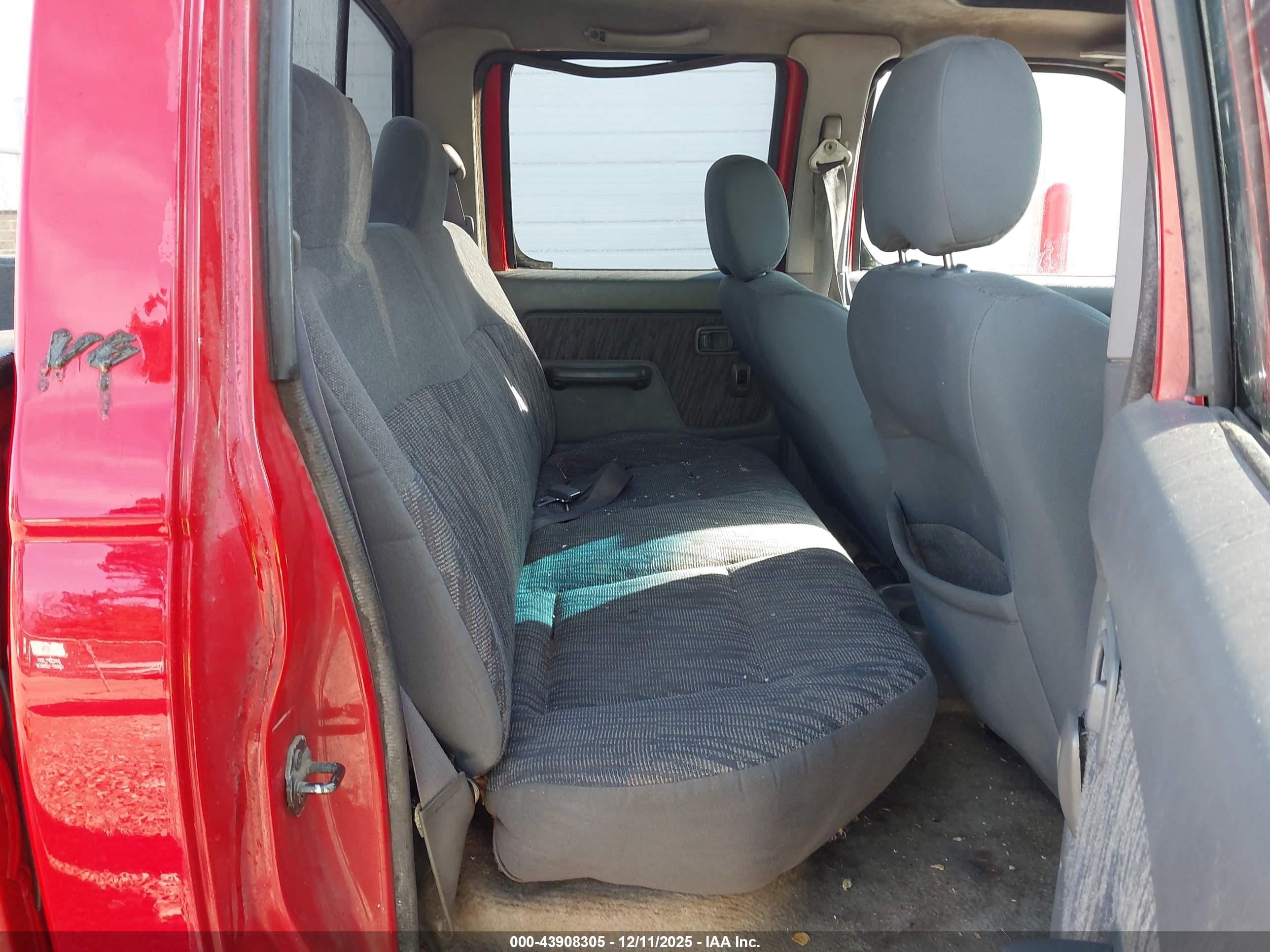 NISSAN FRONTIER image 8