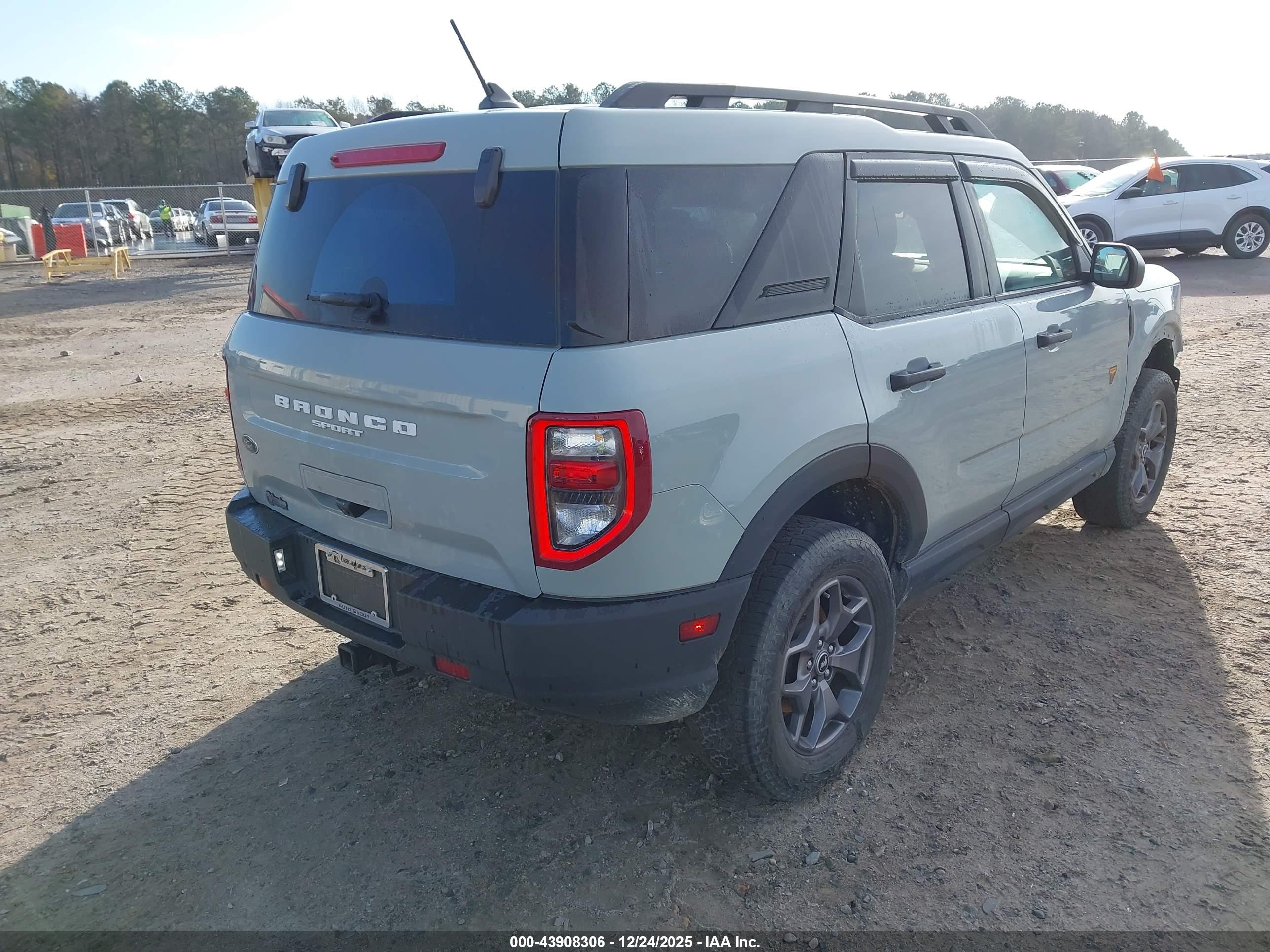 FORD BRONCO image 4