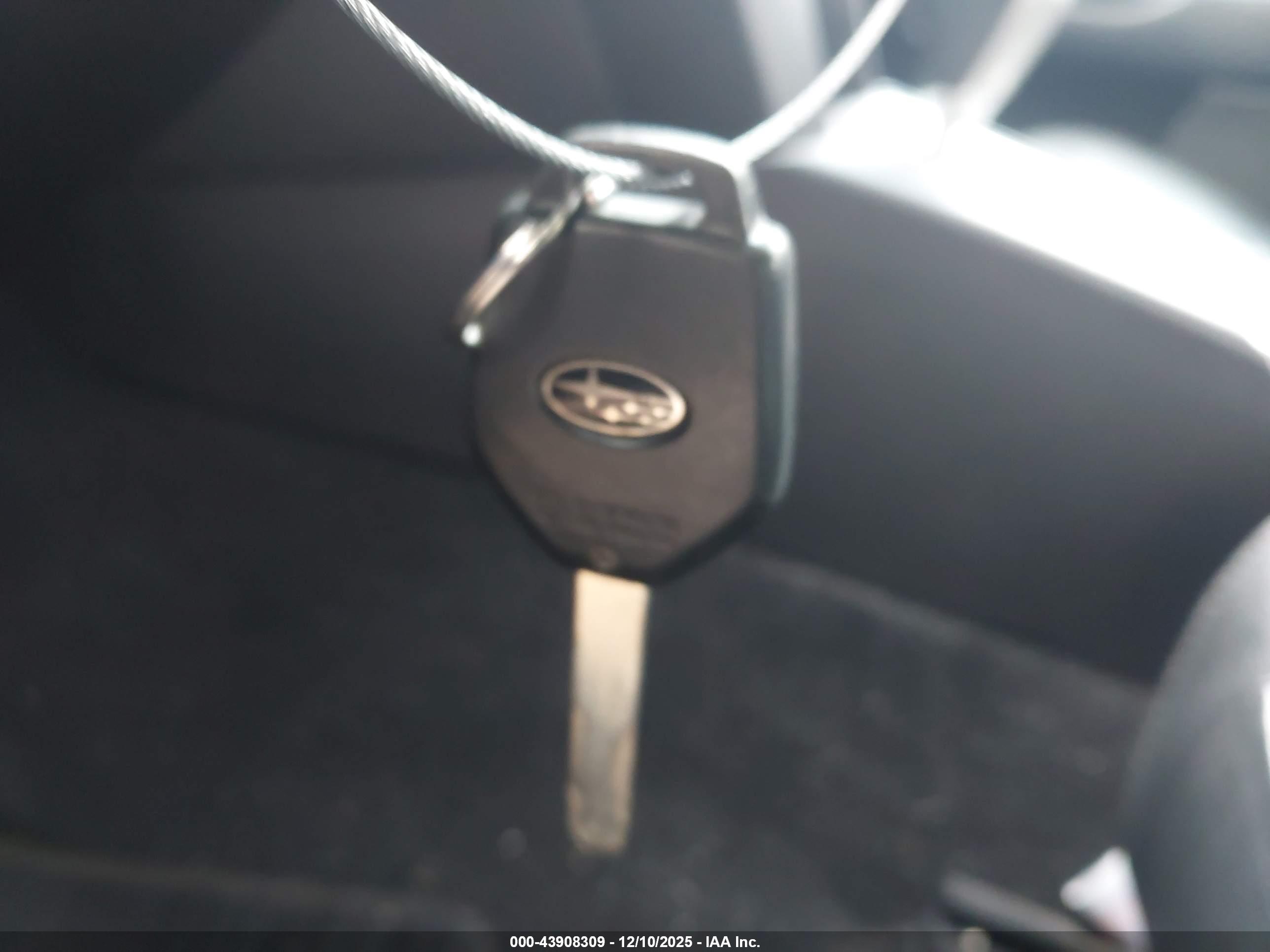 SUBARU LEGACY image 11