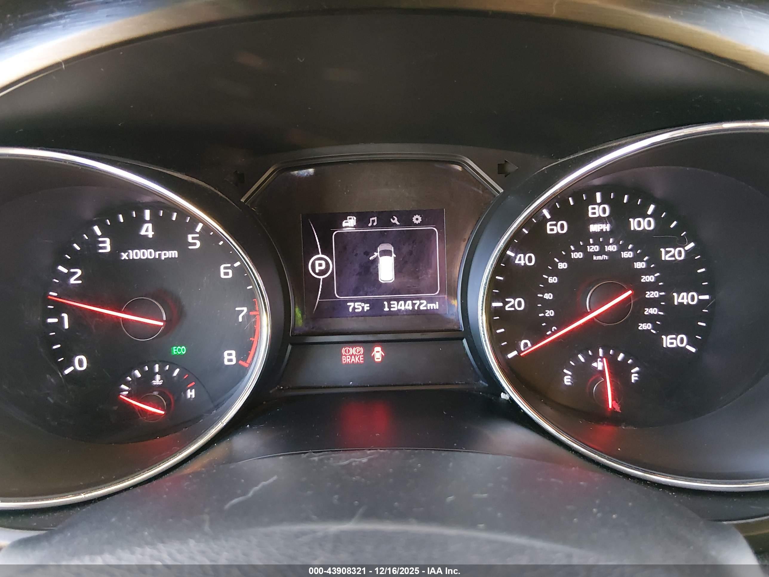 KIA SEDONA image 7
