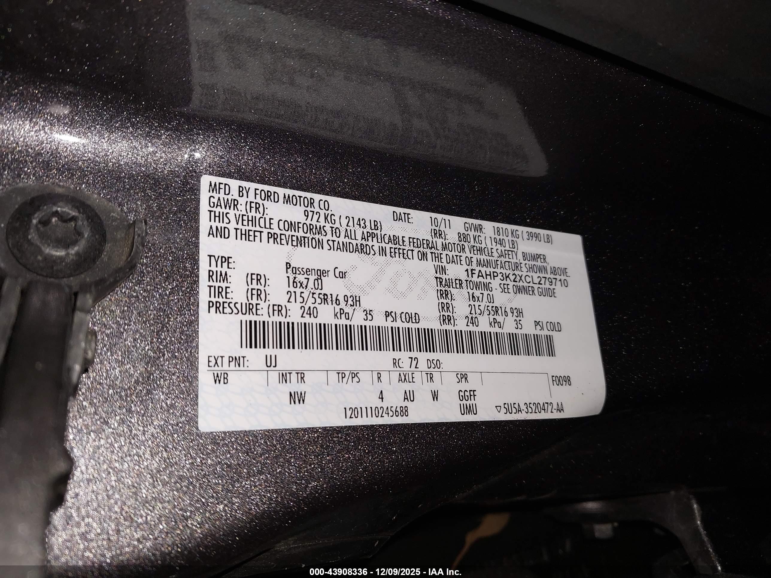 FORD FOCUS image 9