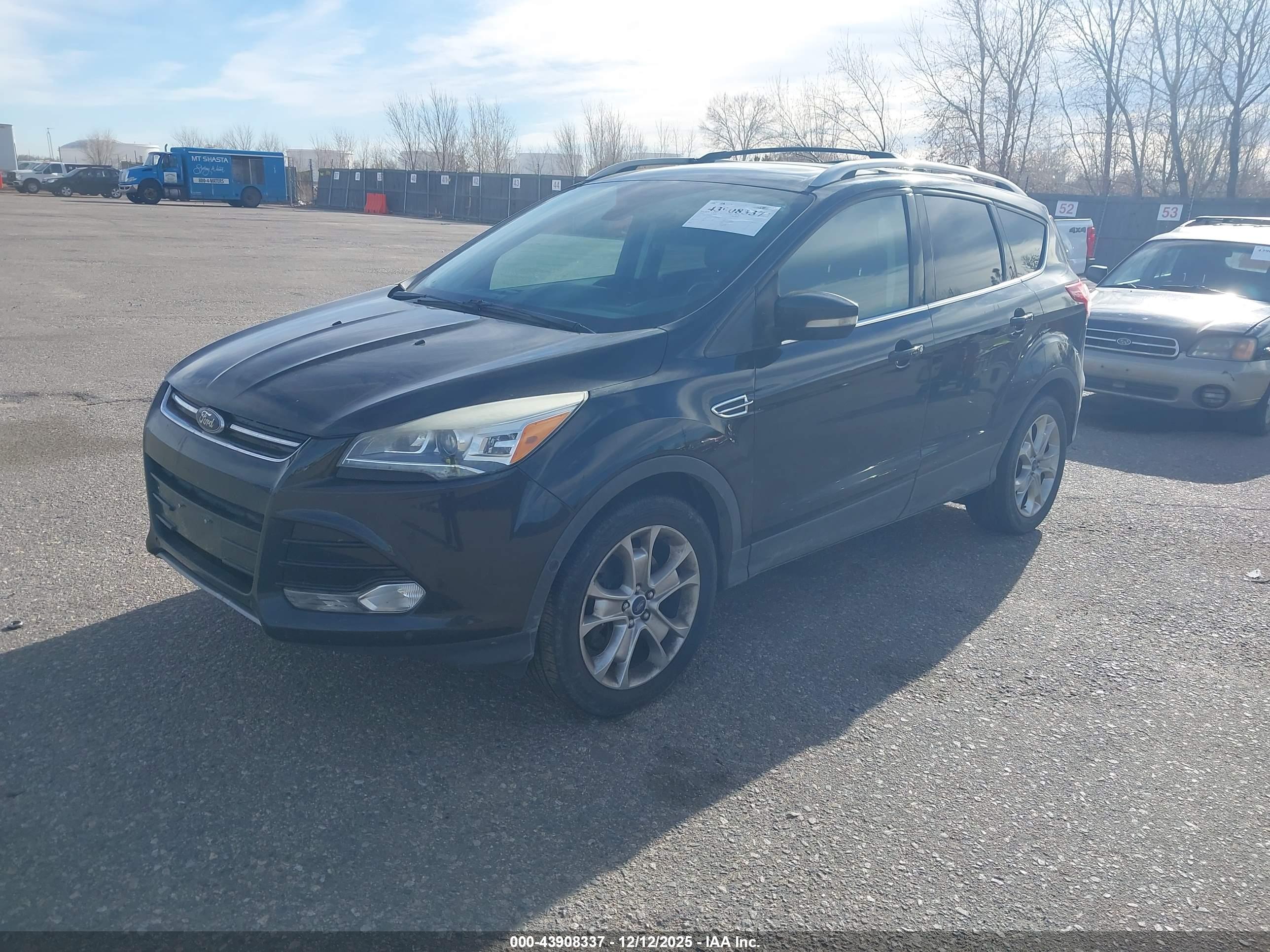 FORD ESCAPE image 2