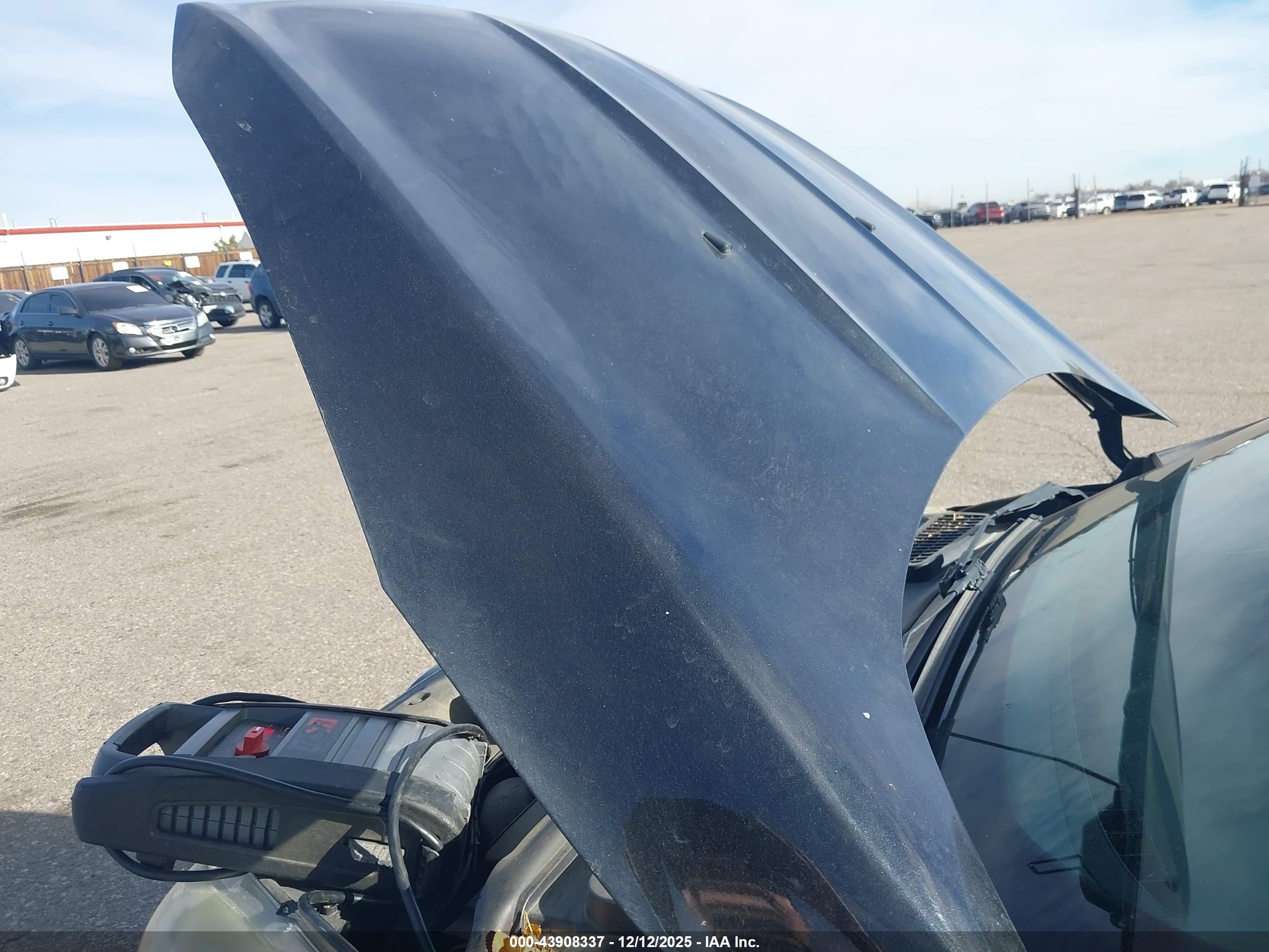FORD ESCAPE image 6