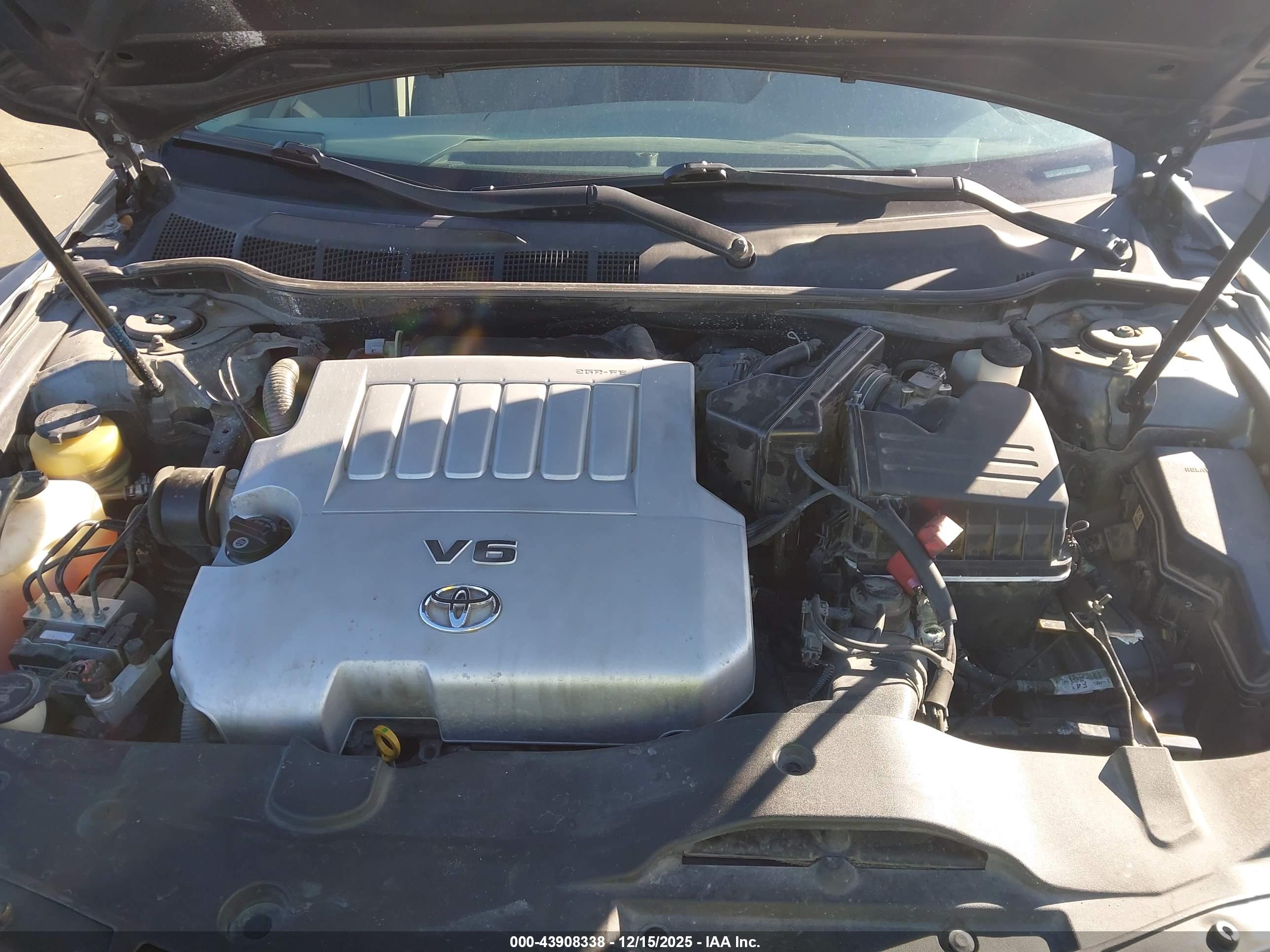 TOYOTA CAMRY image 10
