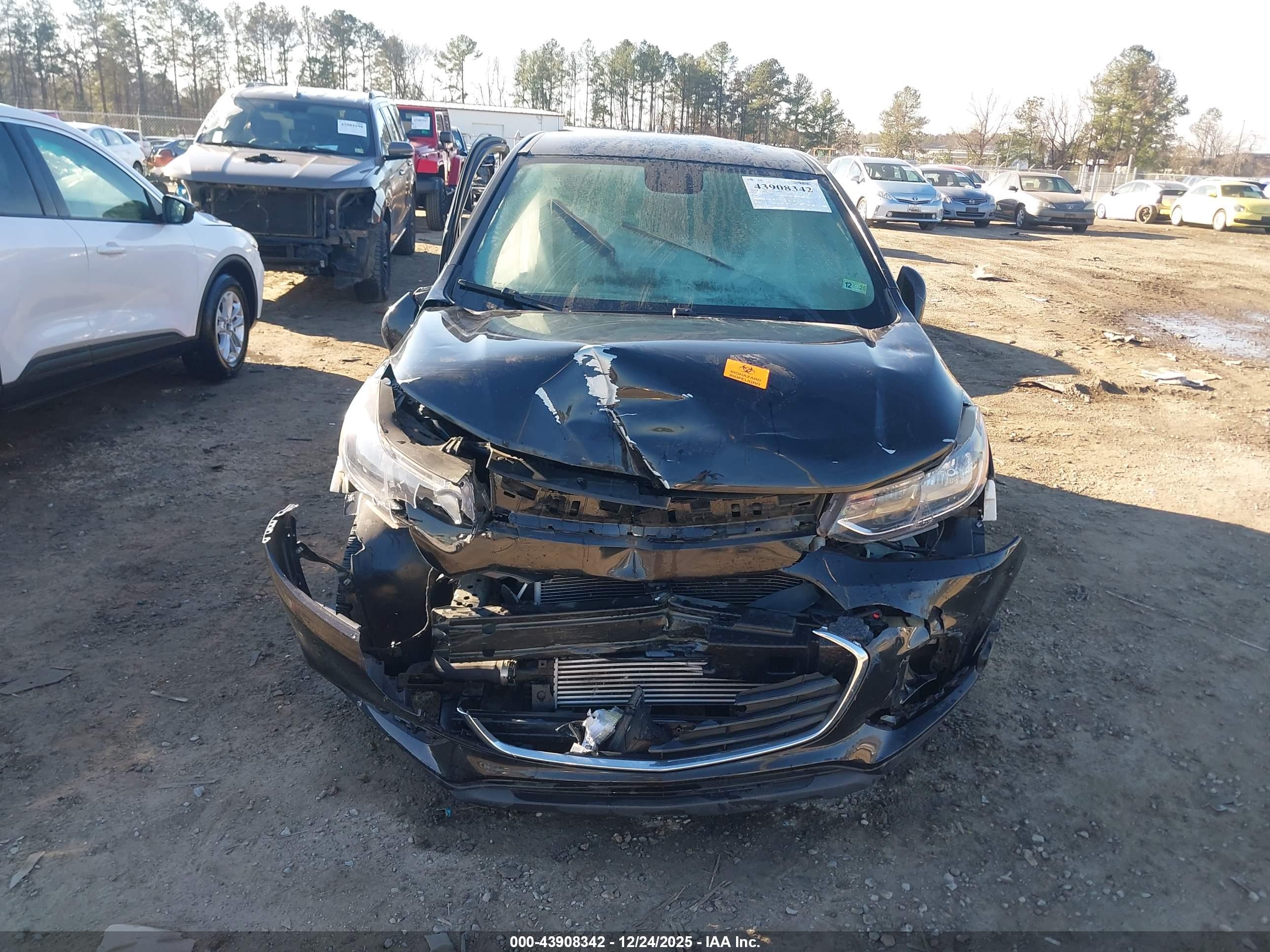 CHEVROLET TRAX image 6